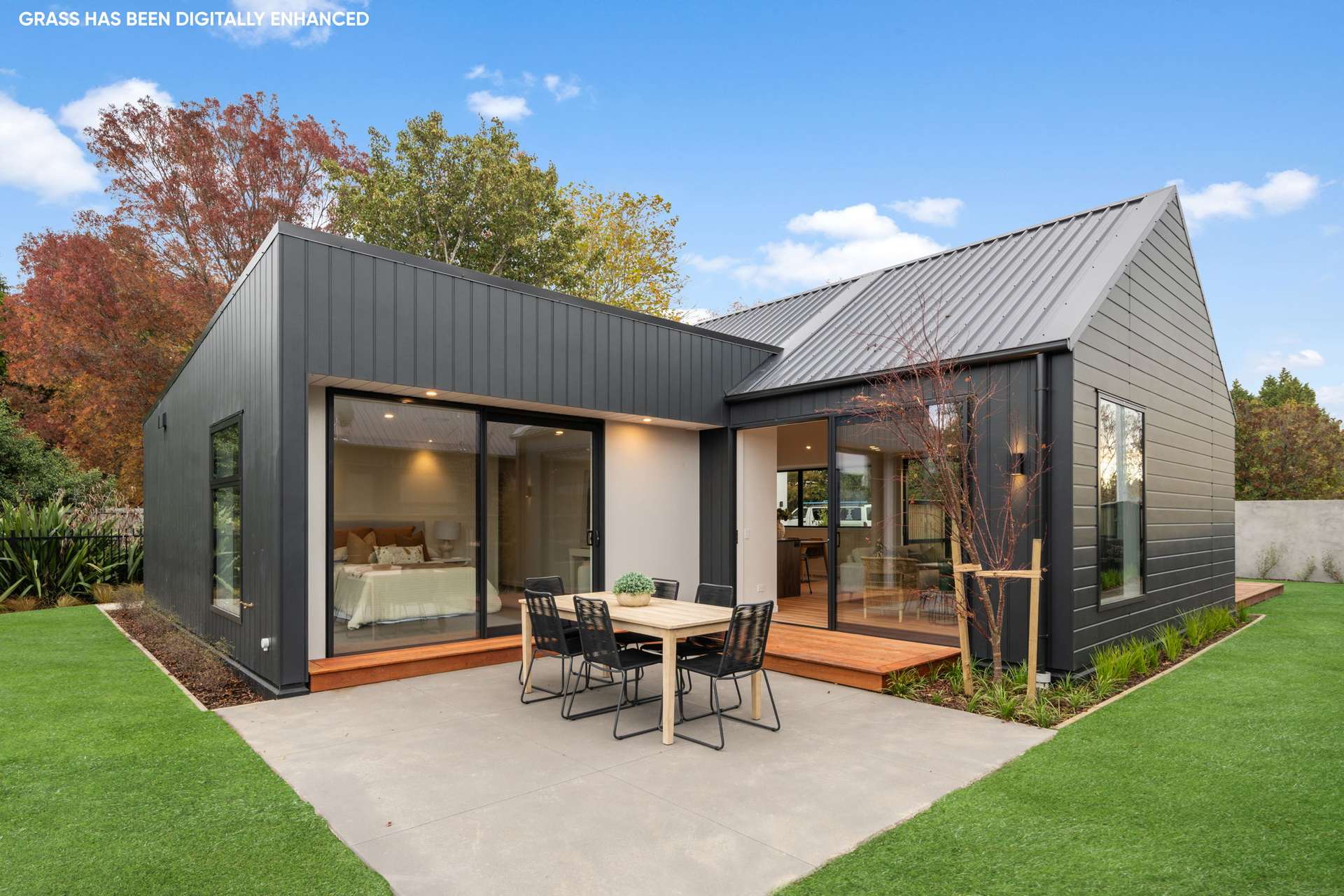 158 Gardiners Road photo 2