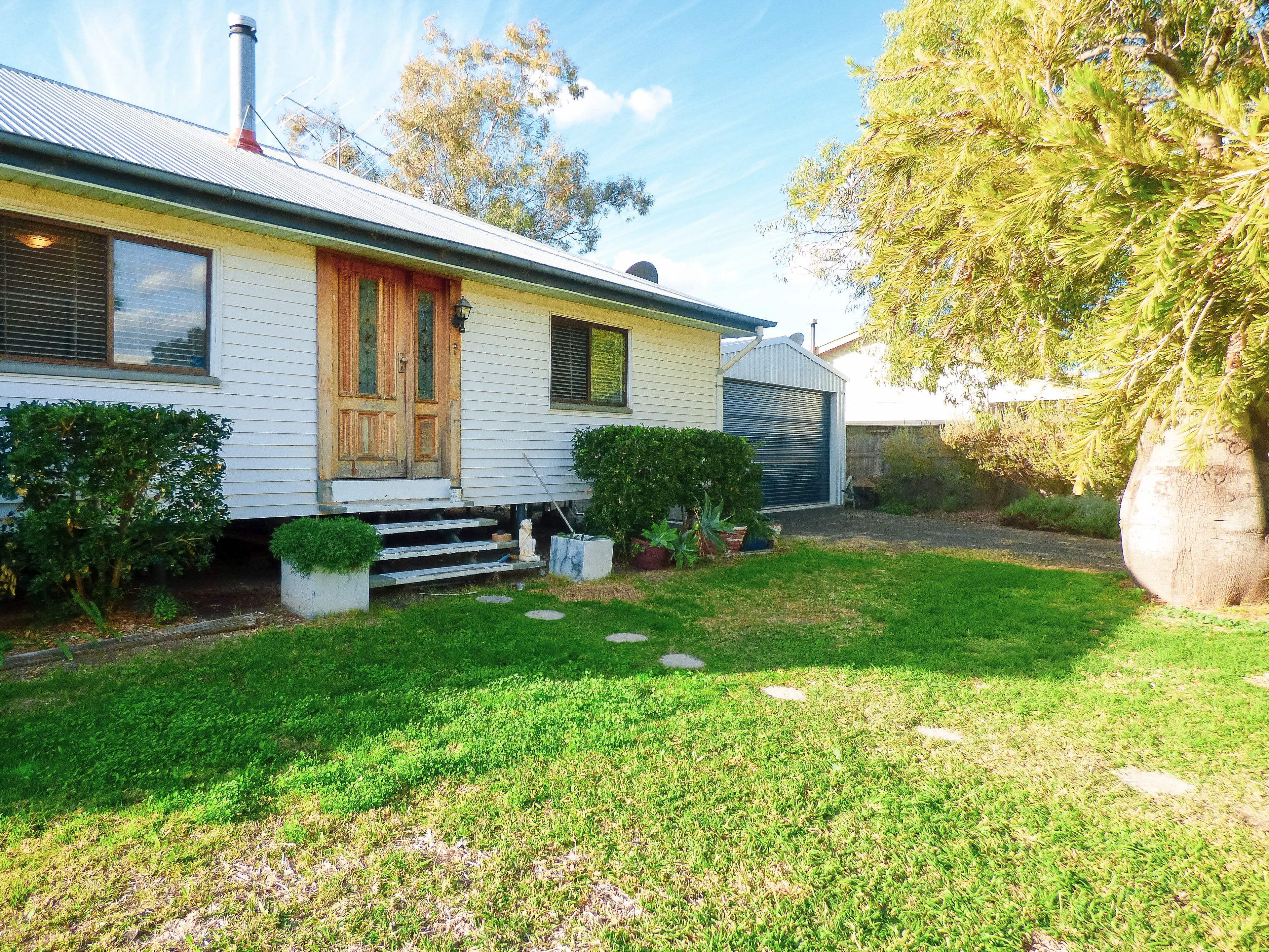 37 Station Street, Roma QLD 4455