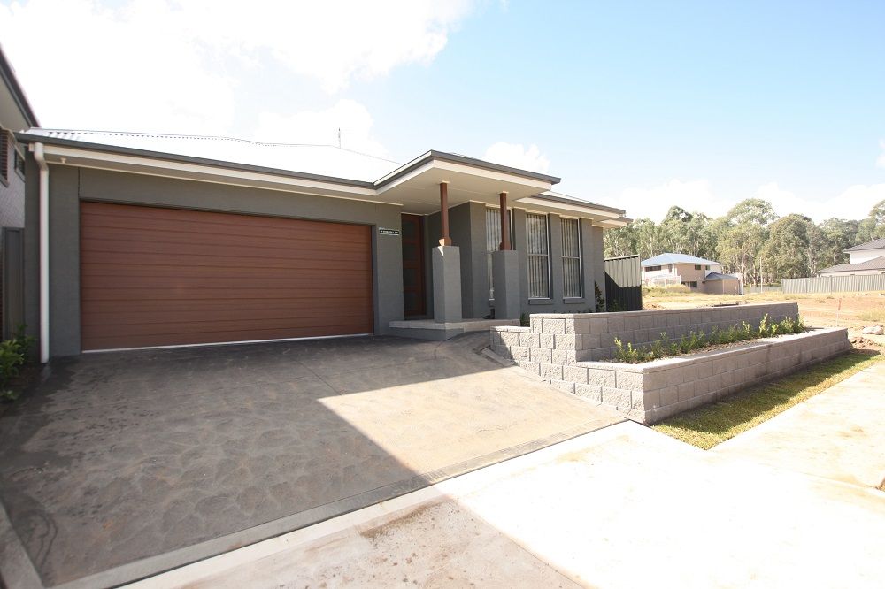 19 Storksbill Avenue, Denham Court, NSW 2565