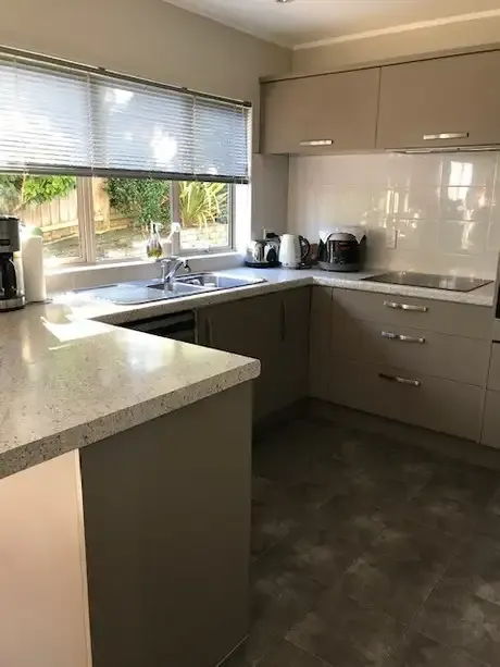 2/12 Veagh Place, Highland Park, Manukau City