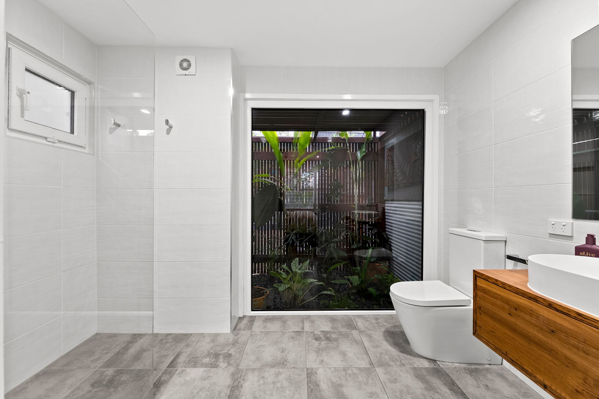 131 Plucks Road — photo 8 of 19