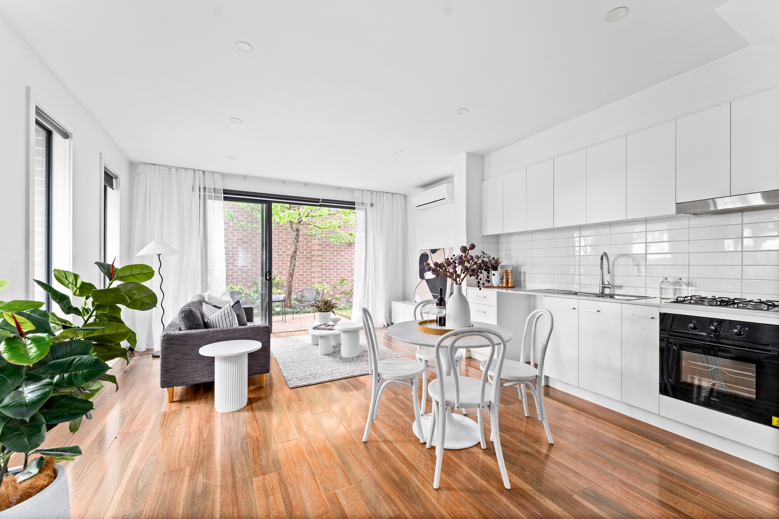 1/30 Blenheim Road, Newport, VIC 3015