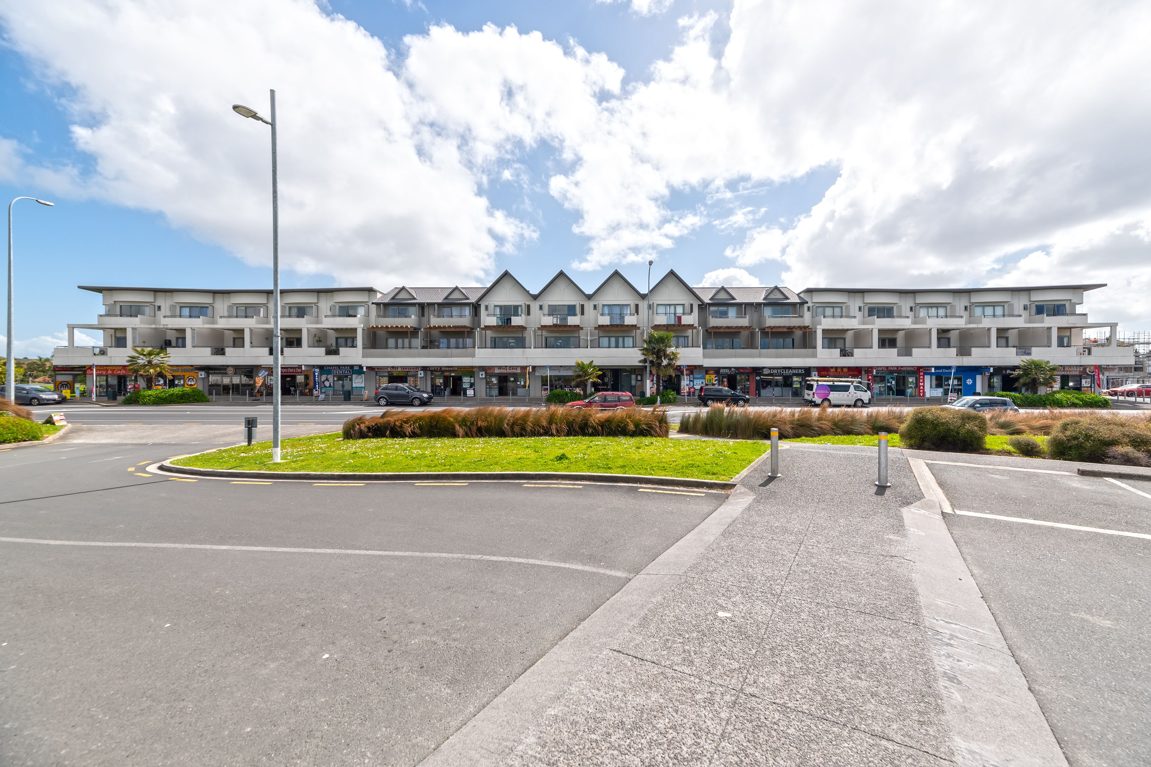 9/150 Chapel Road, Flat Bush, Manukau City