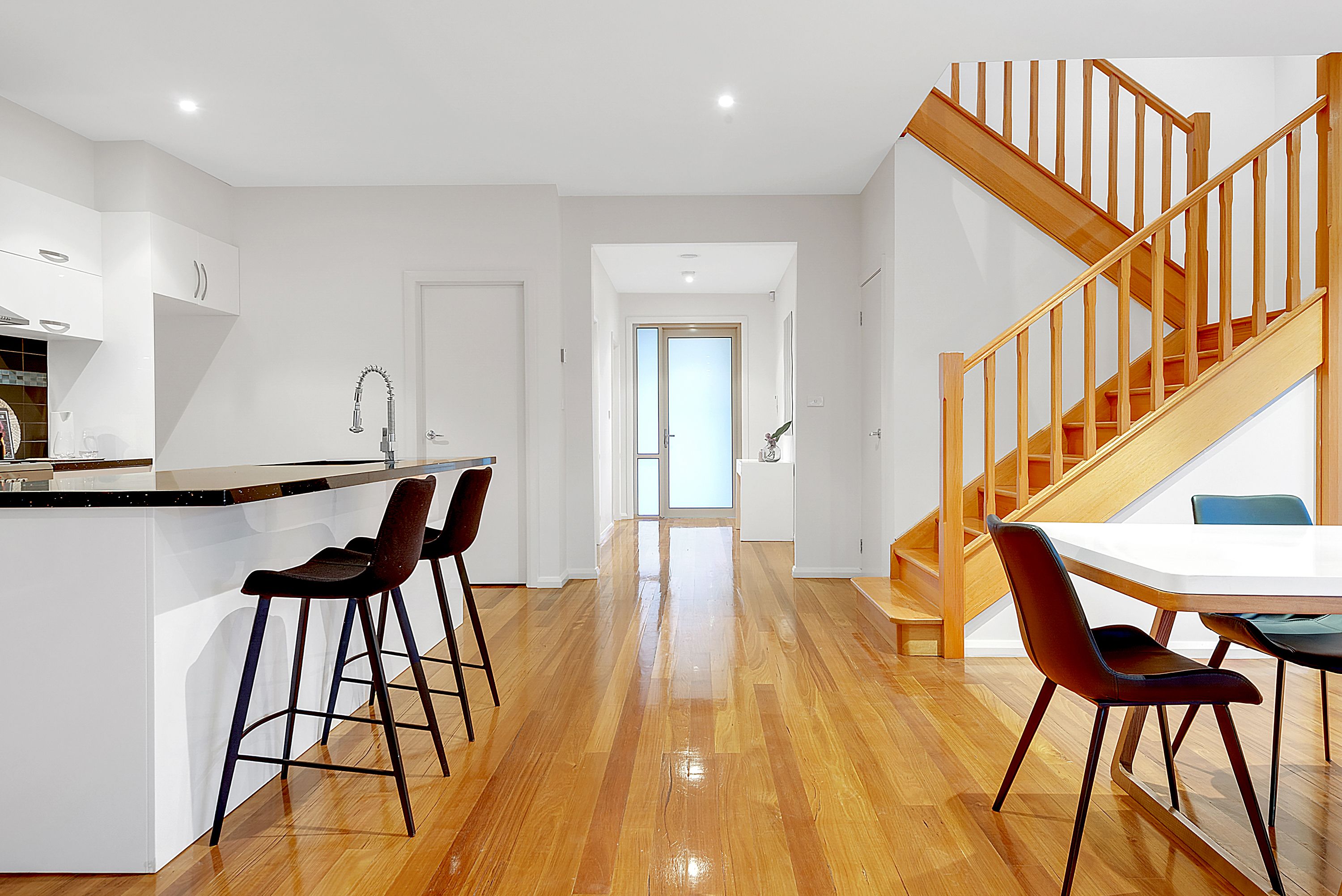 4 Clarendon Avenue, Craigieburn, VIC 3064