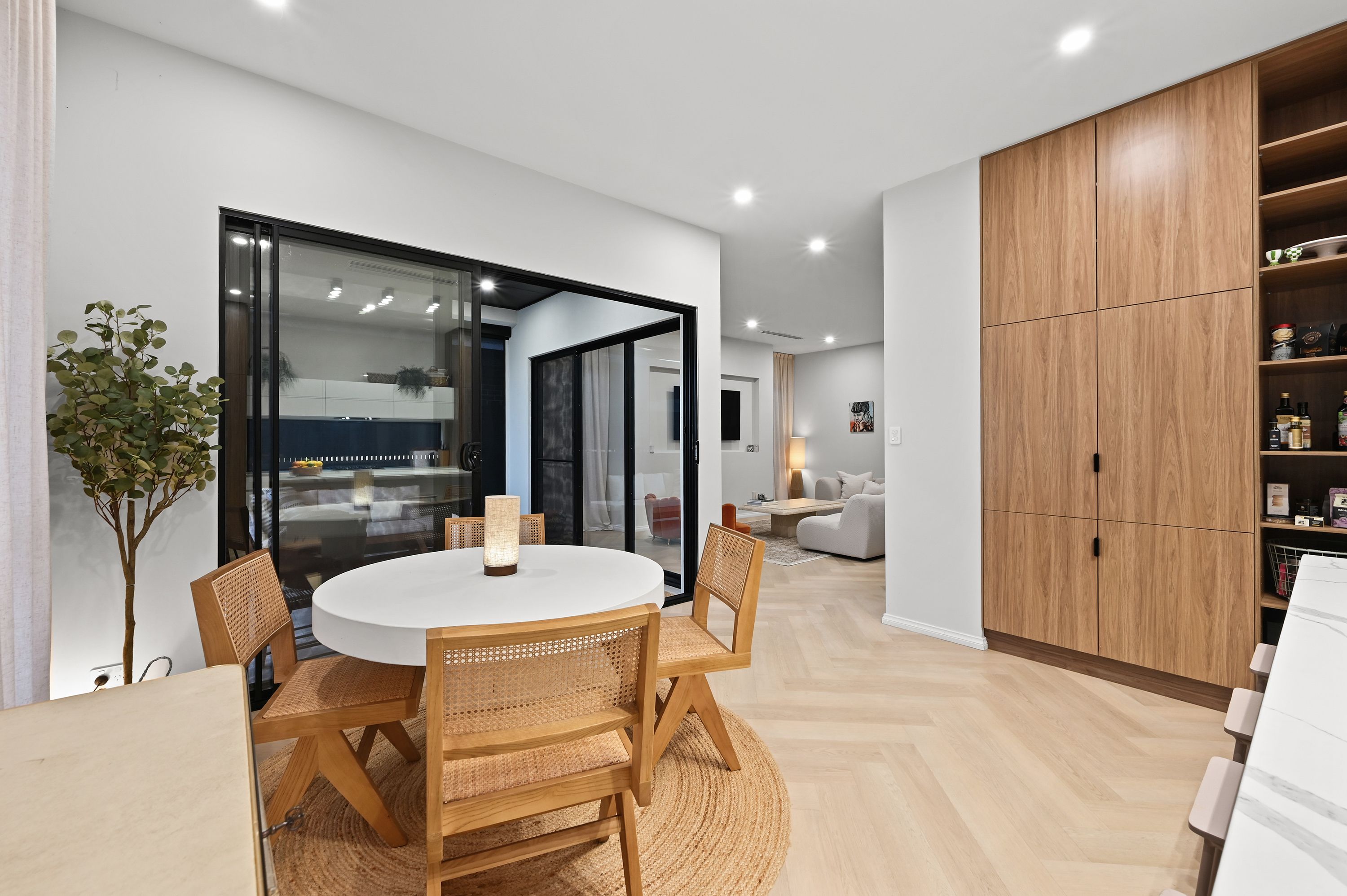 3 Burnett Crescent — photo 20 of 30