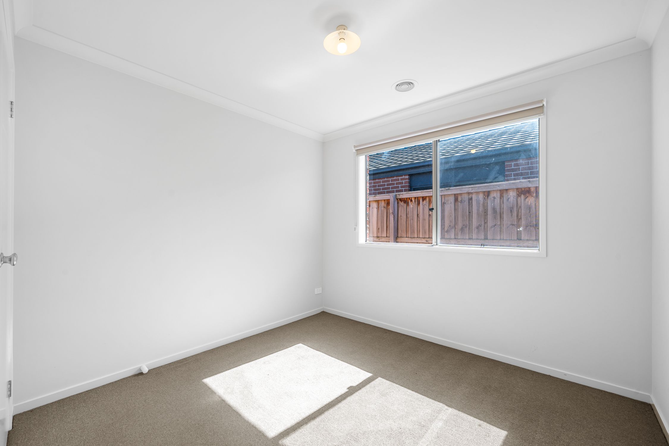 5 Curtis Street — photo 7 of 11