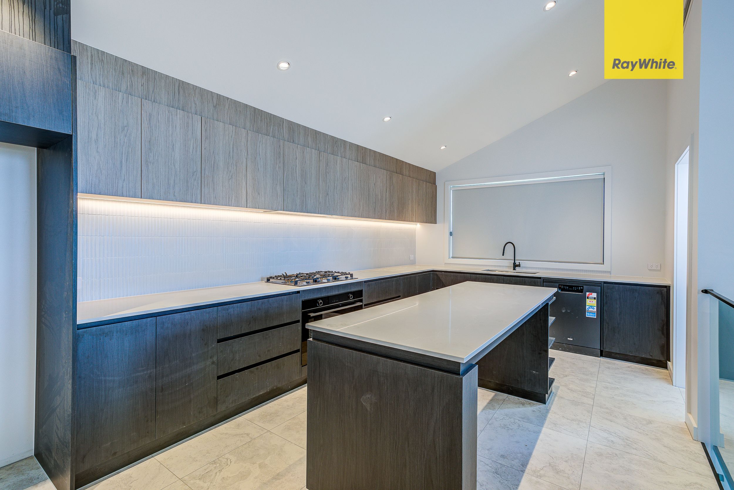 33 Bakewell Street, Mount Gravatt East, QLD 4122