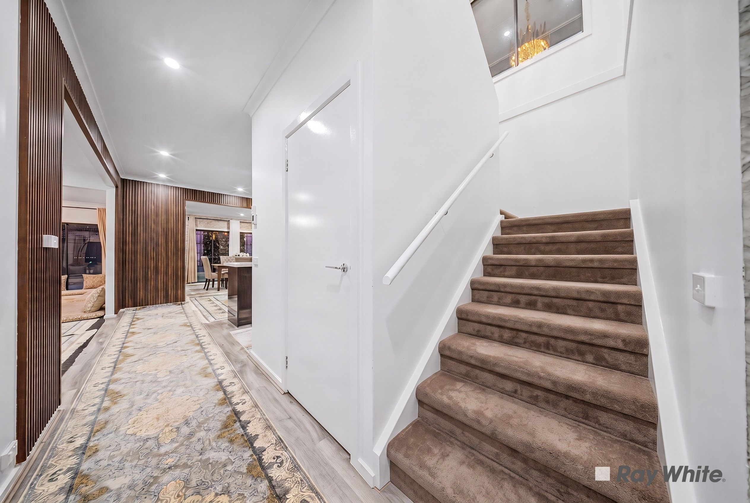 8 Hammersmith Way — photo 15 of 30