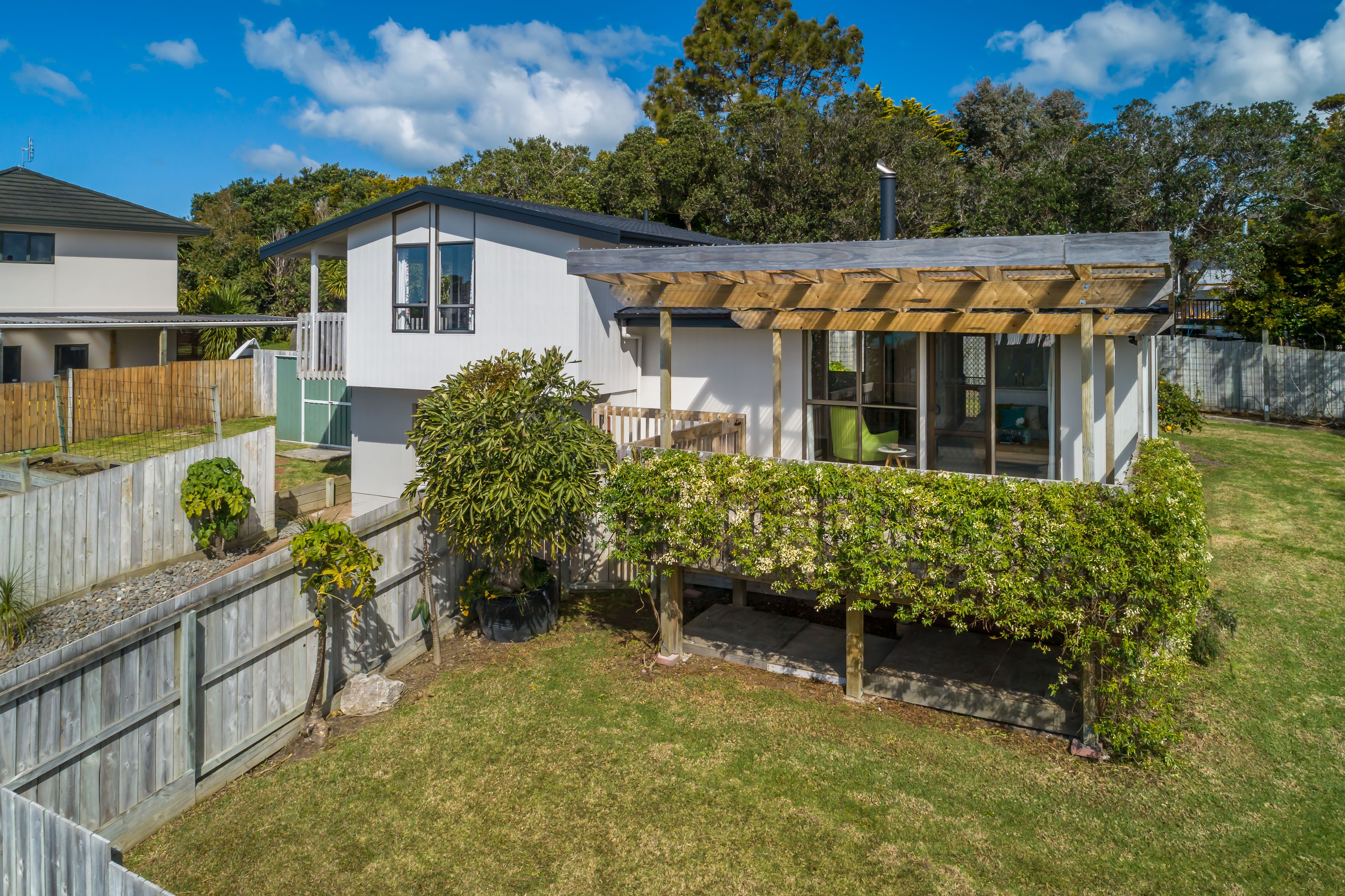 69 Pacific Parade, Army Bay, Rodney