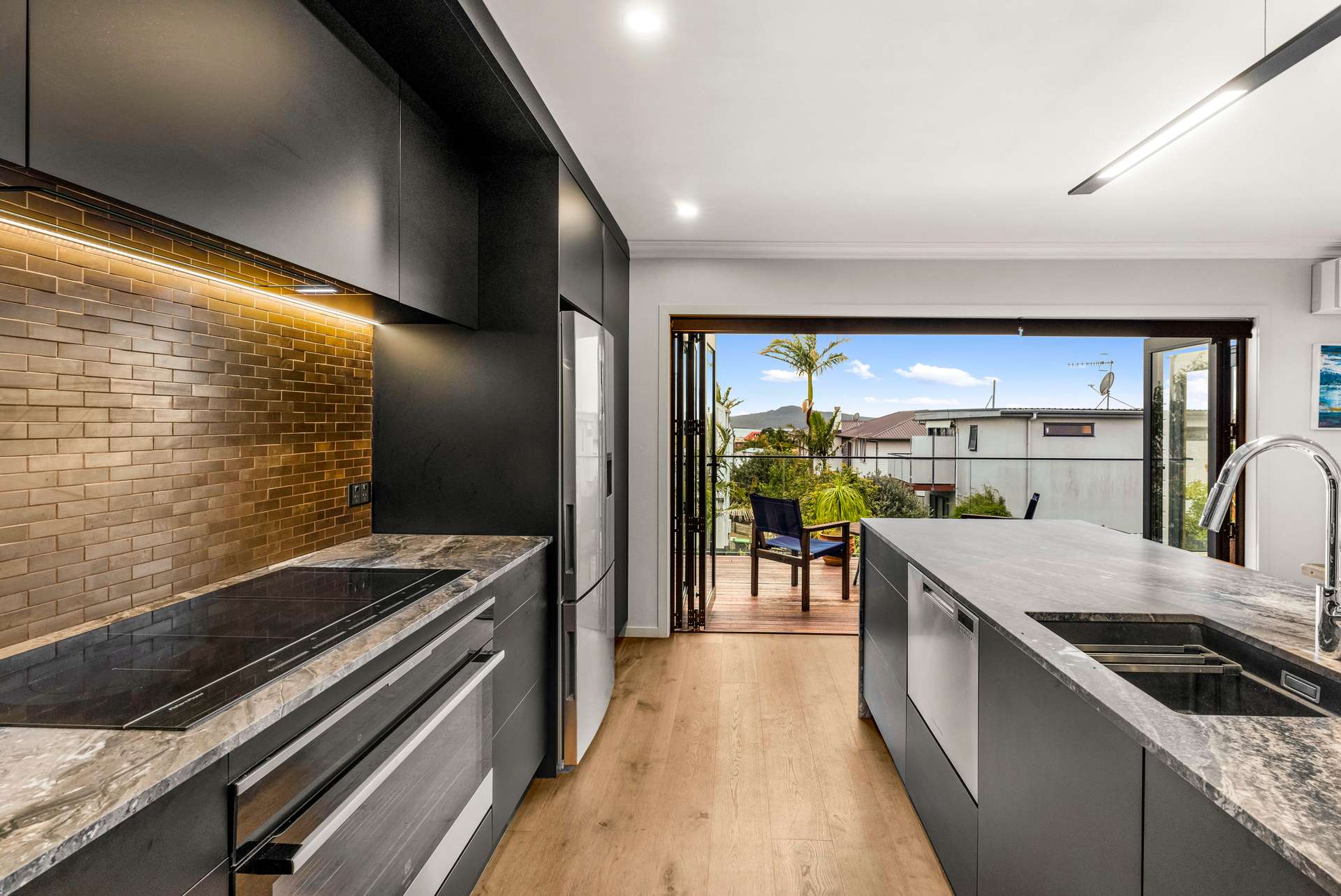 2/41A Ronaki Road photo 2
