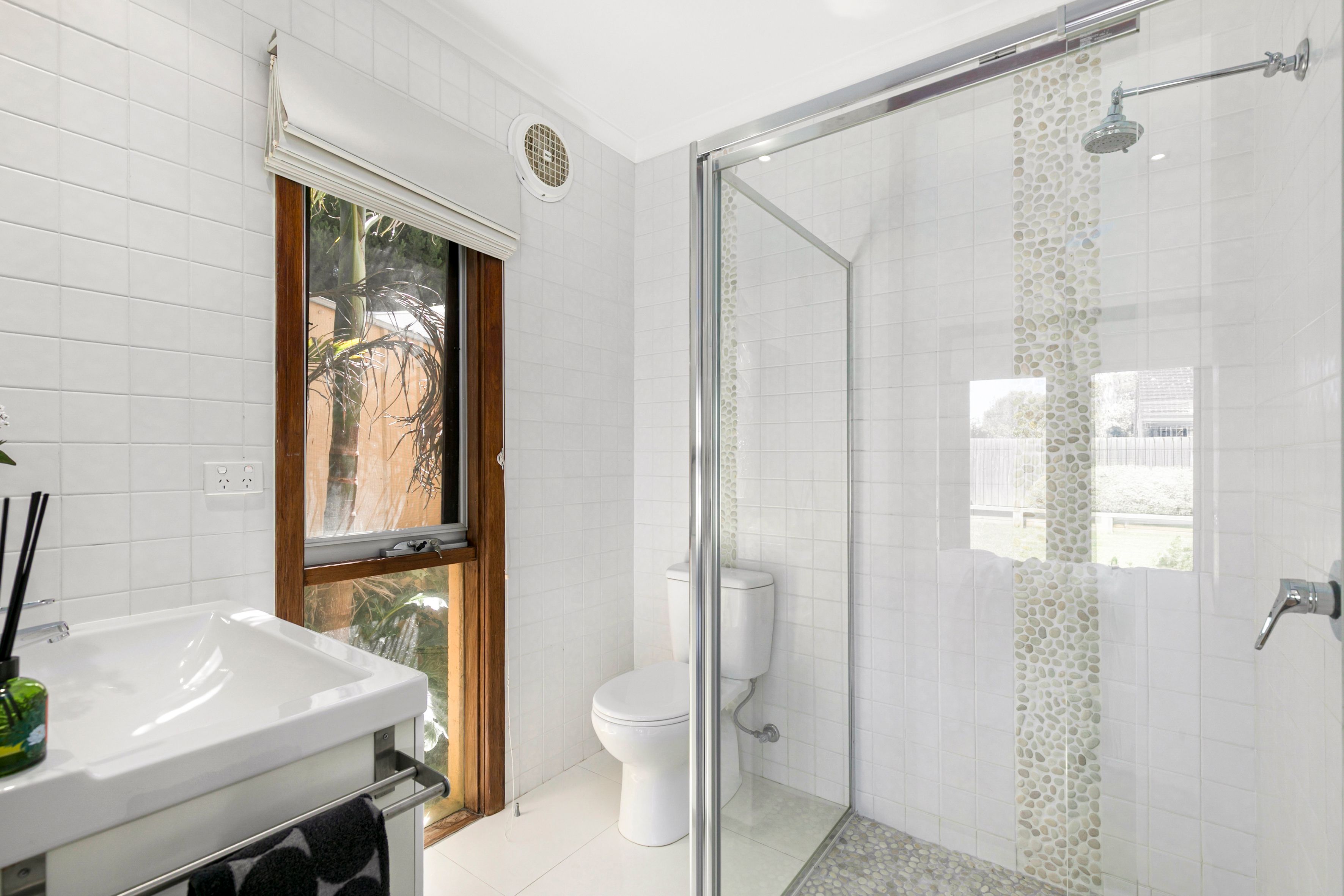 22 Normanby Drive — photo 7 of 15