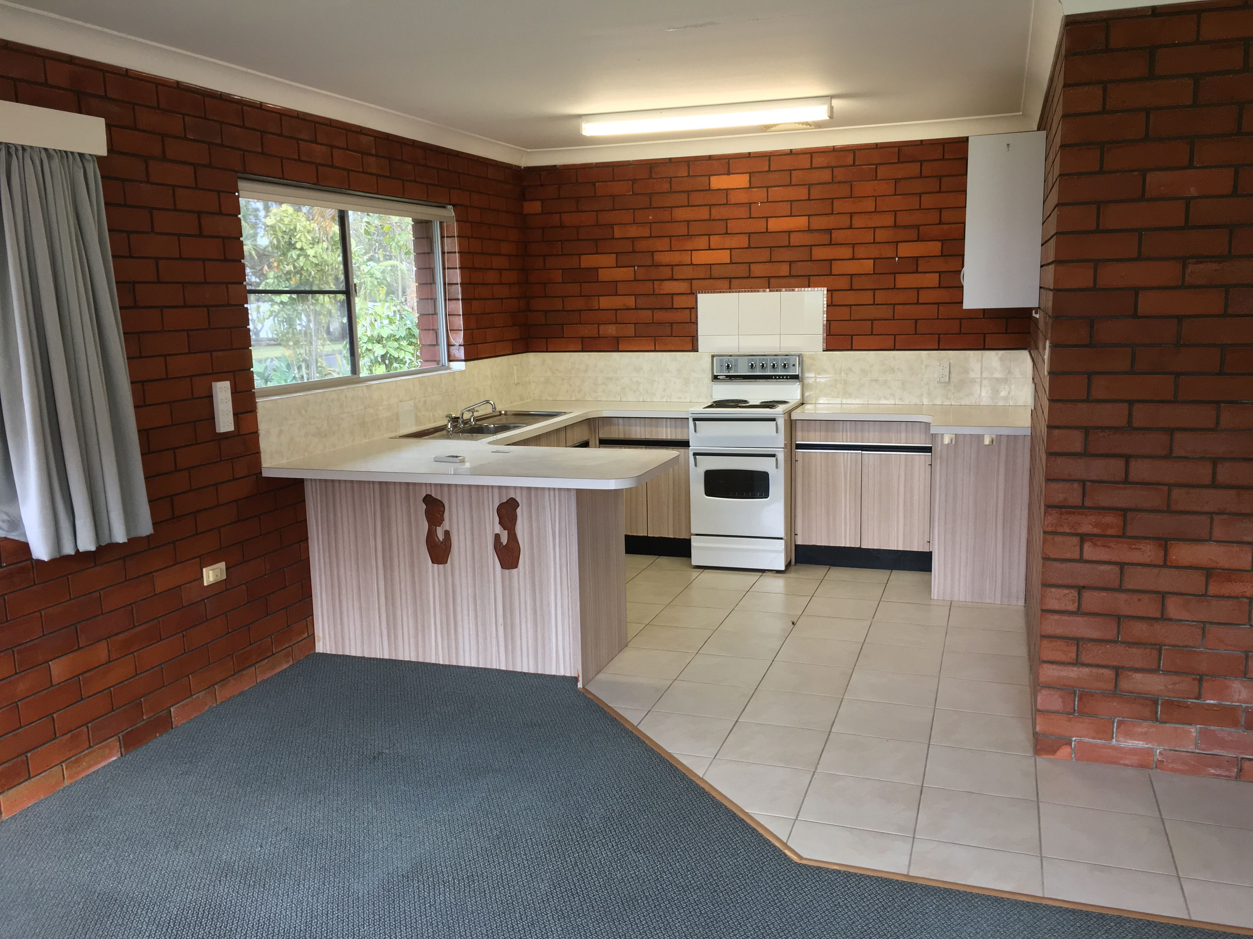 Unit 1/194 Esplanade, Golden Beach, QLD 4551