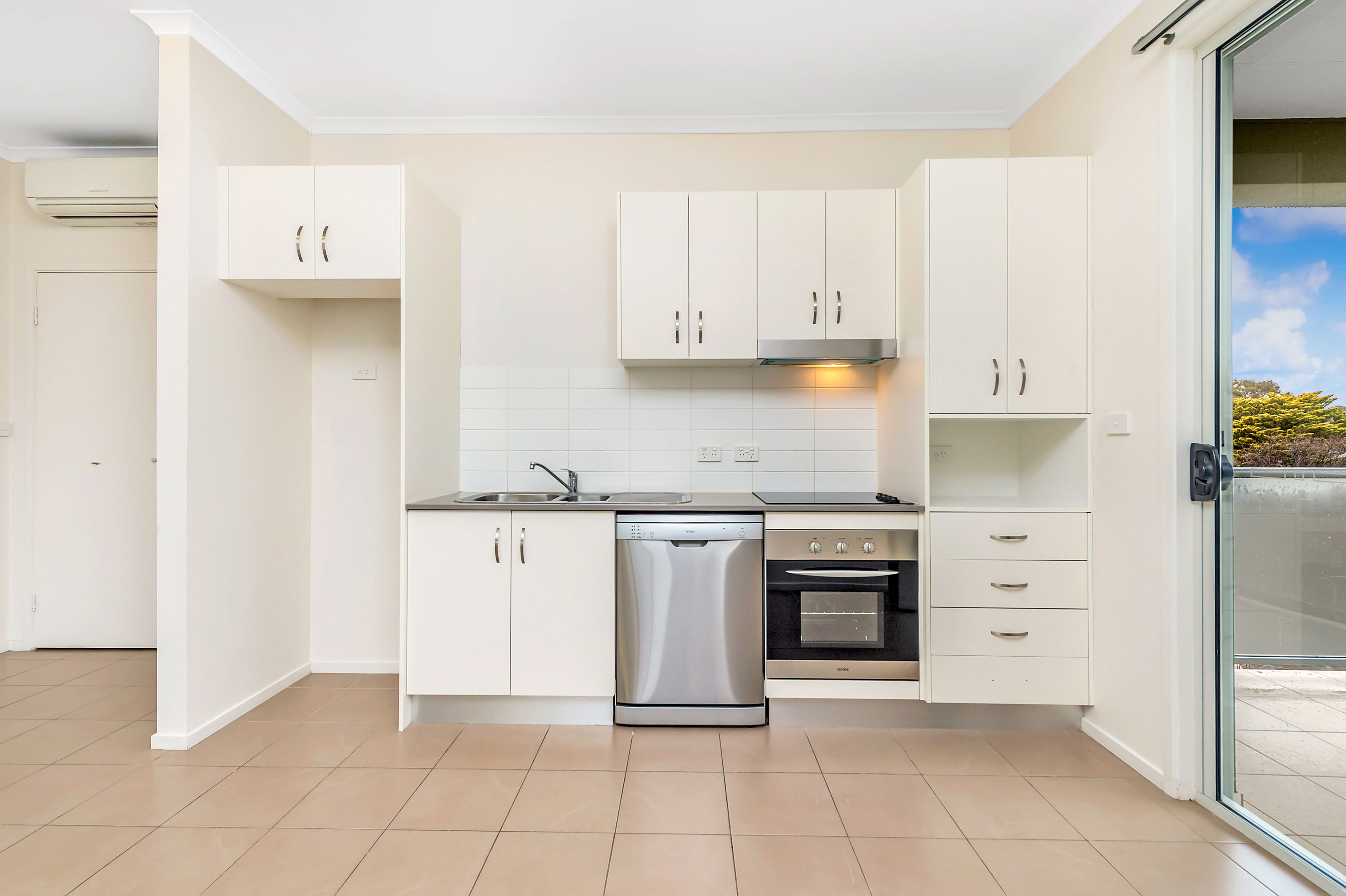 74/3 Young Streeet, Queanbeyan, NSW 2620