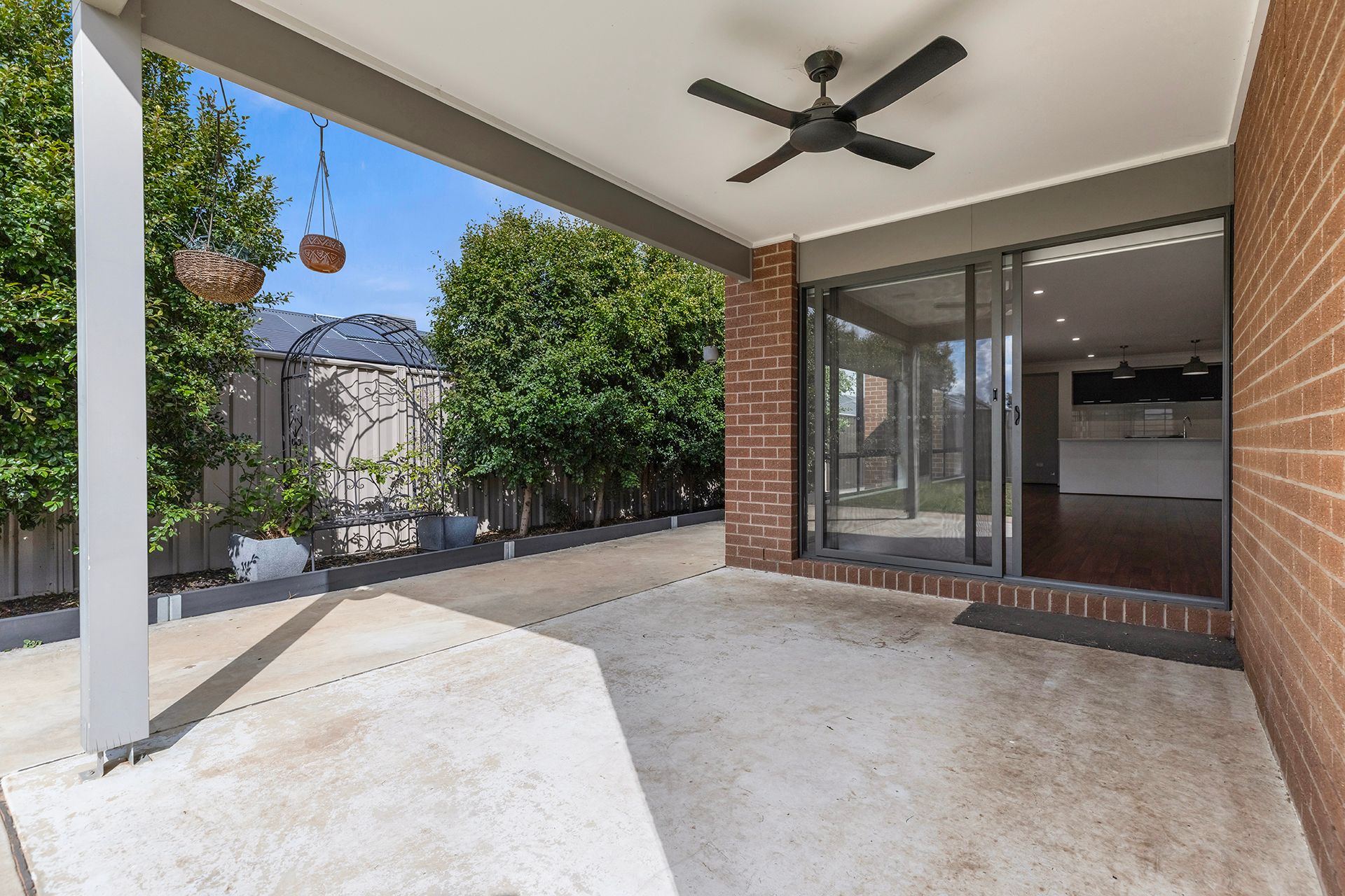 24 Grevillea Street — photo 17 of 21