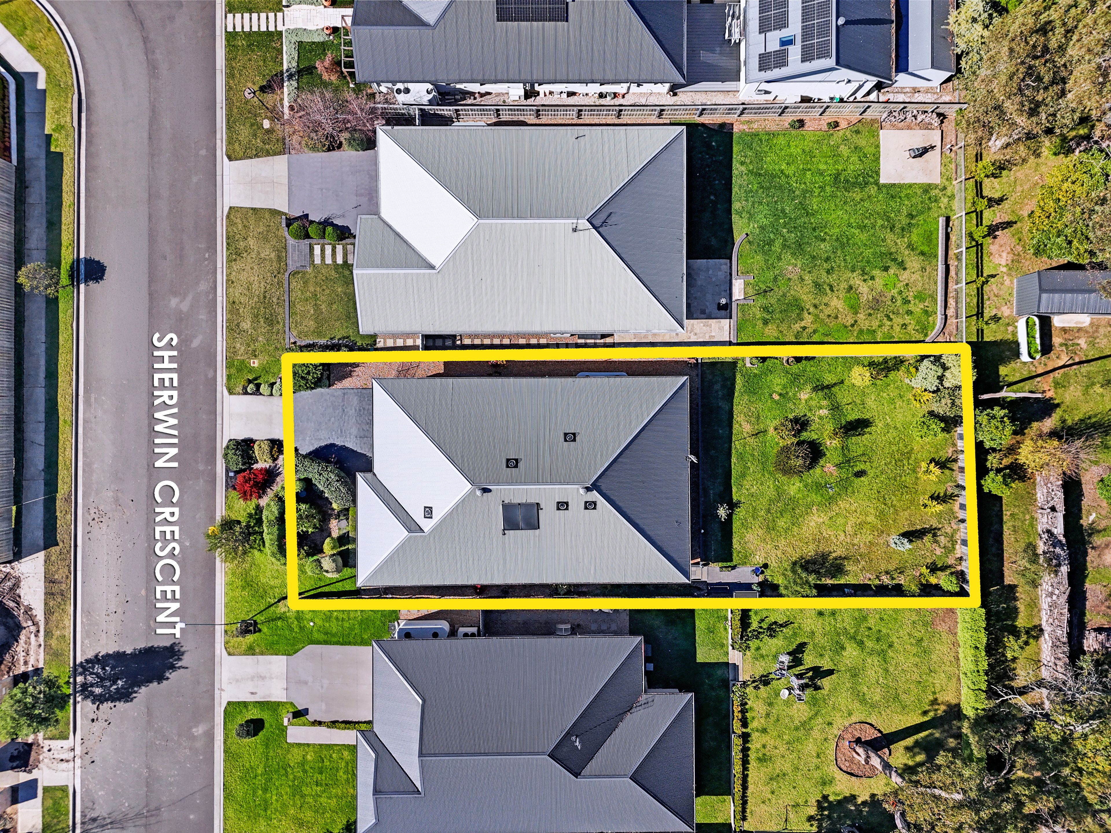 8 Sherwin Crescent — photo 14 of 15