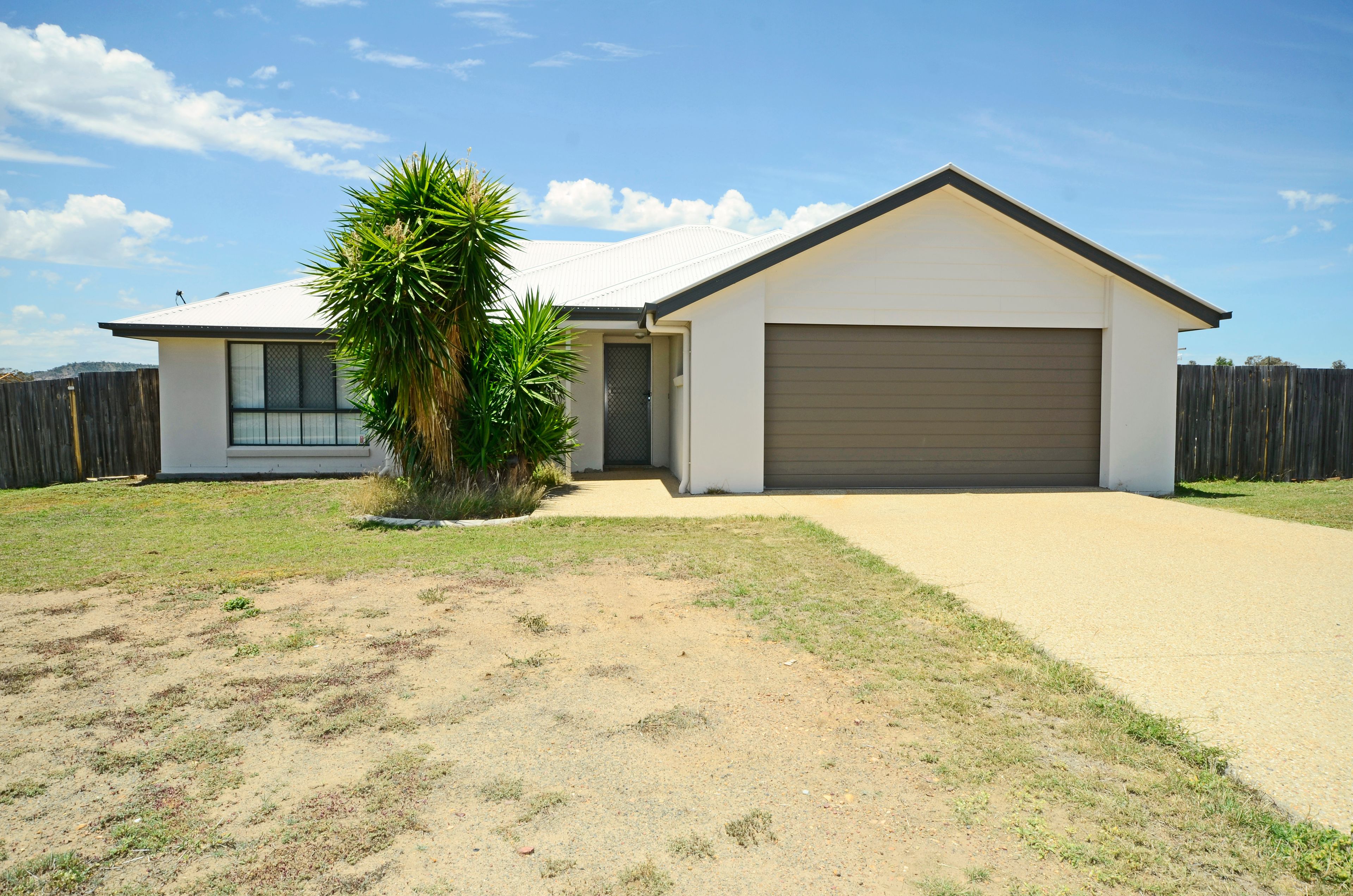 3-5 Highland Way, Biloela QLD 4715