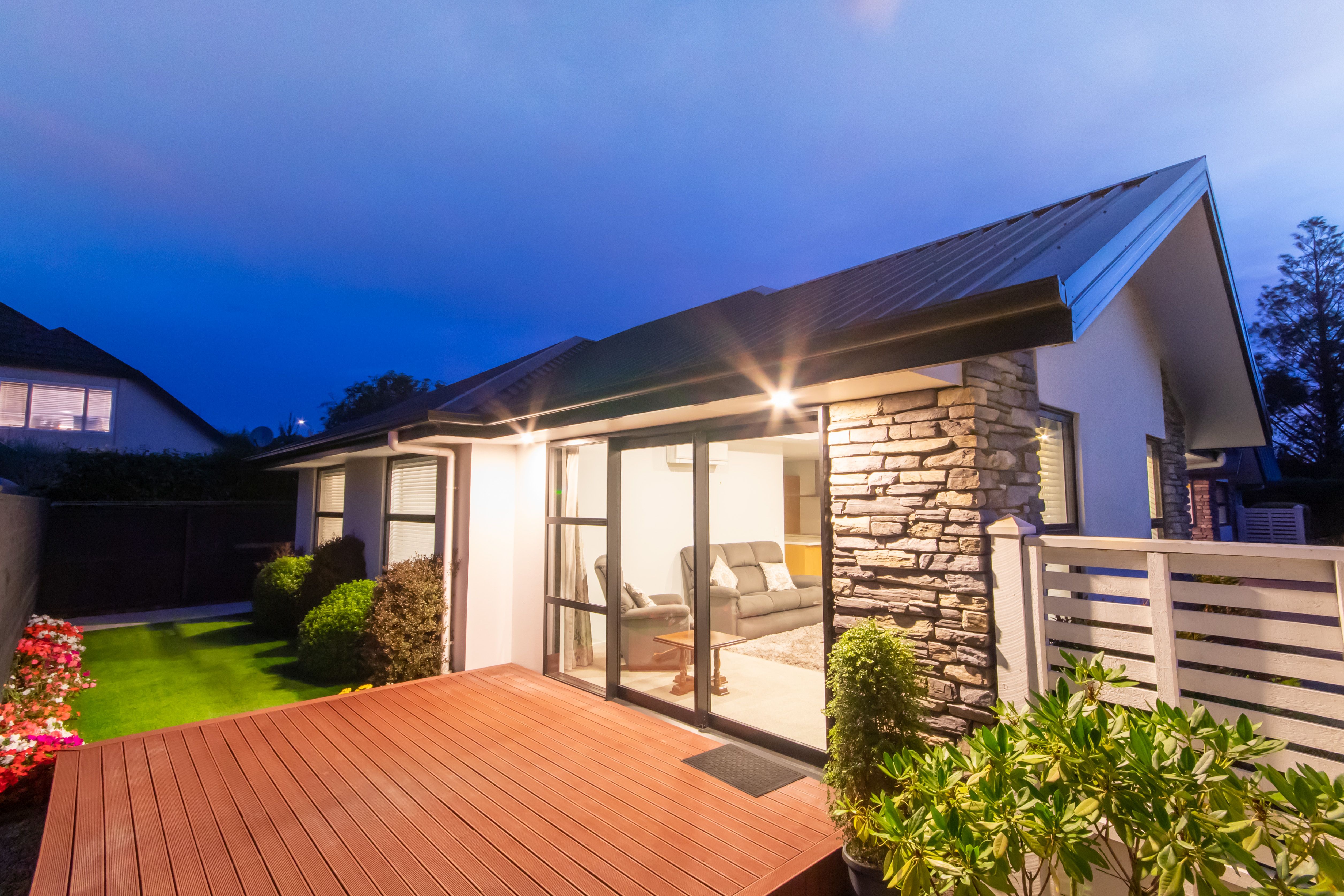 2/5 Hadlow Place, Burnside, Christchurch City