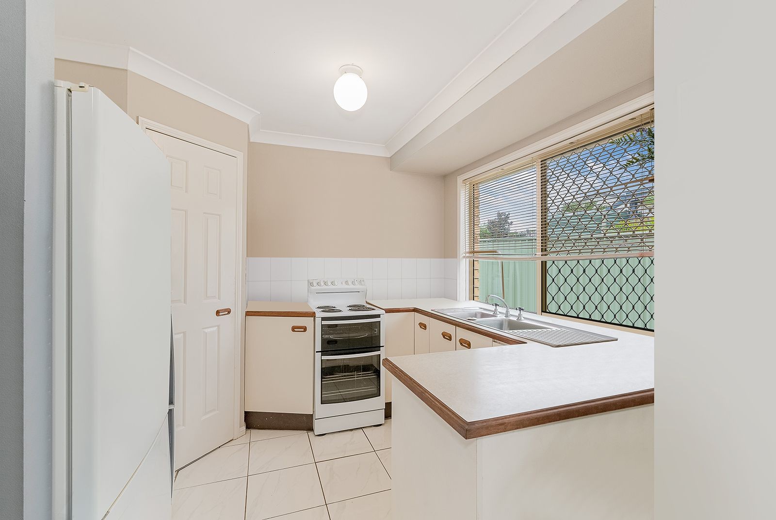 1/29 Belvedere Crescent, Bellmere, QLD 4510