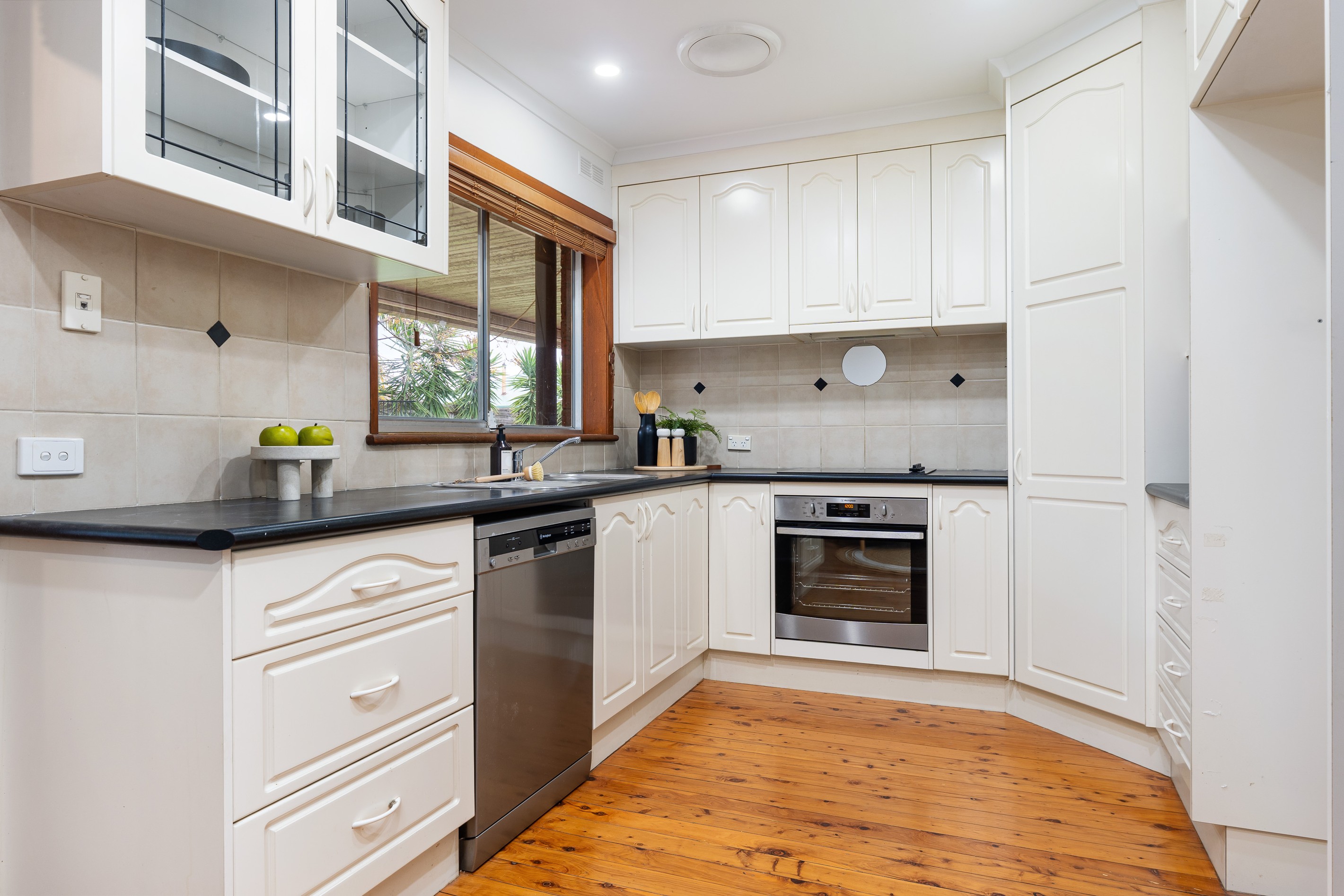 432 English Avenue, Lavington, NSW 2641