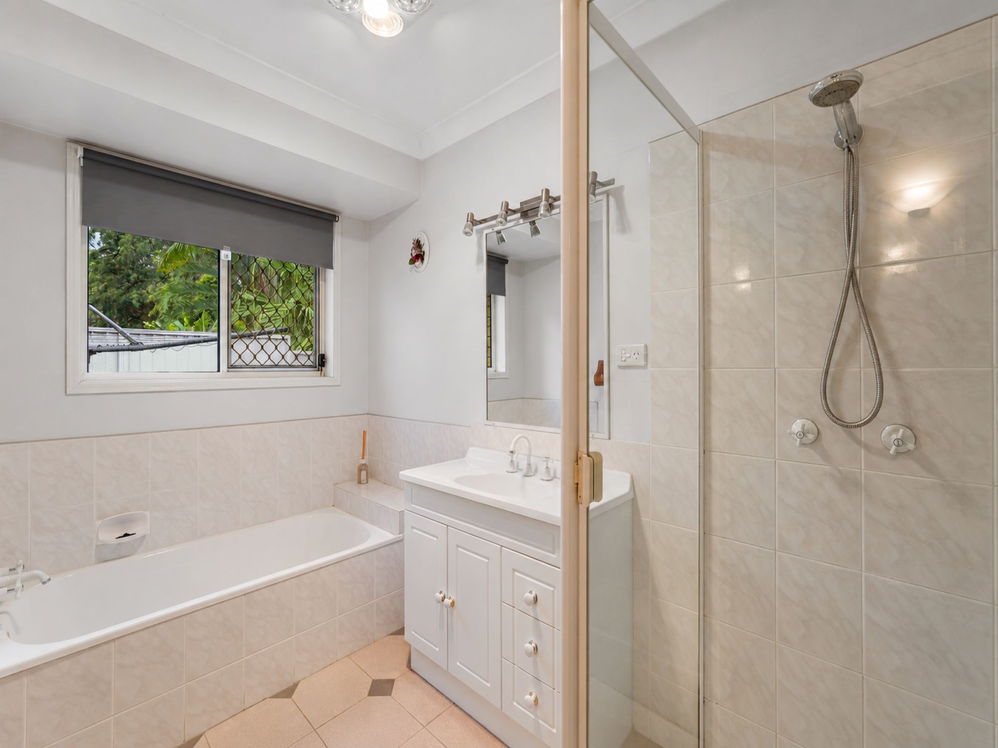 42 Meera Street — photo 9 of 22