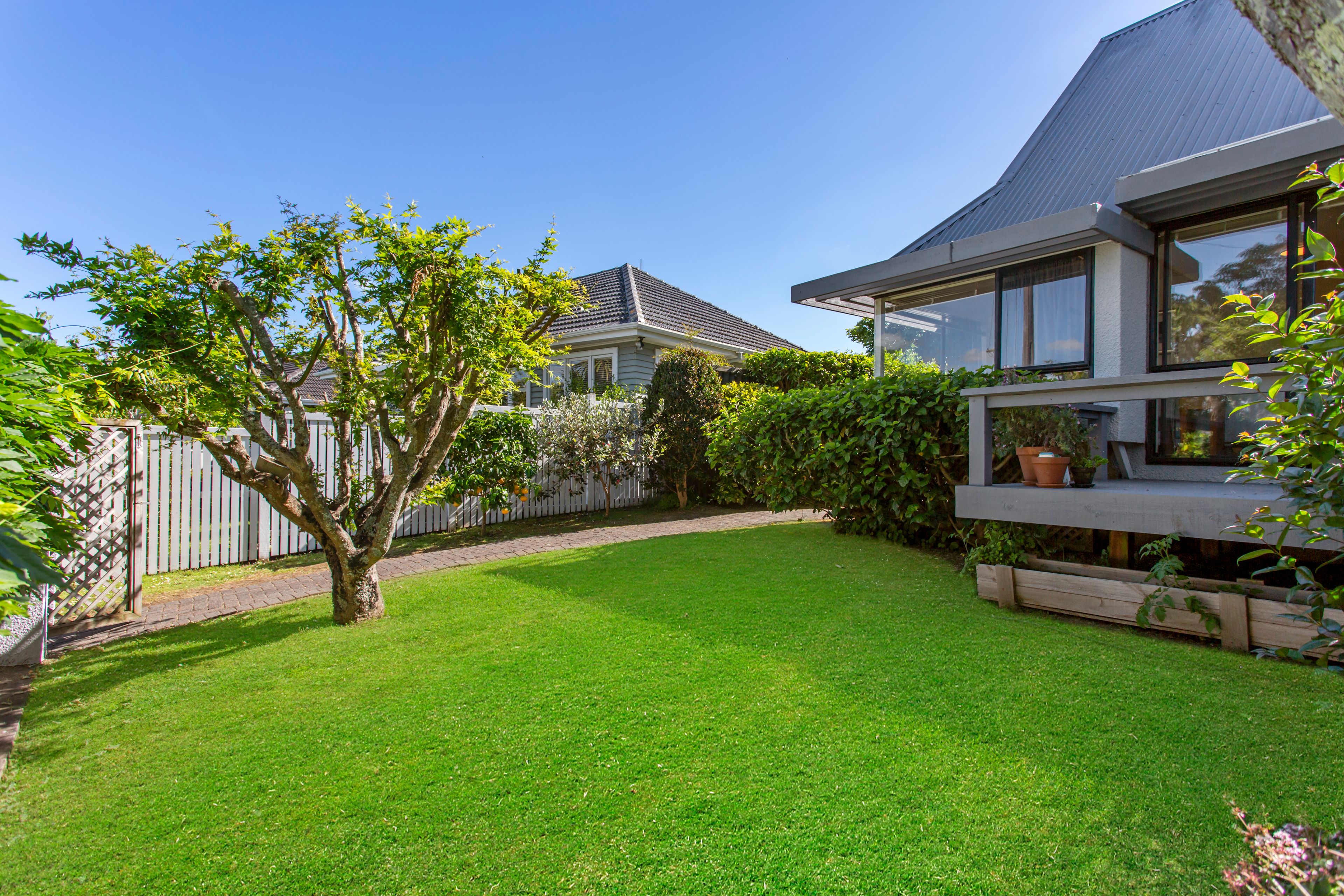 1C Blackett Crescent, Meadowbank, Auckland City