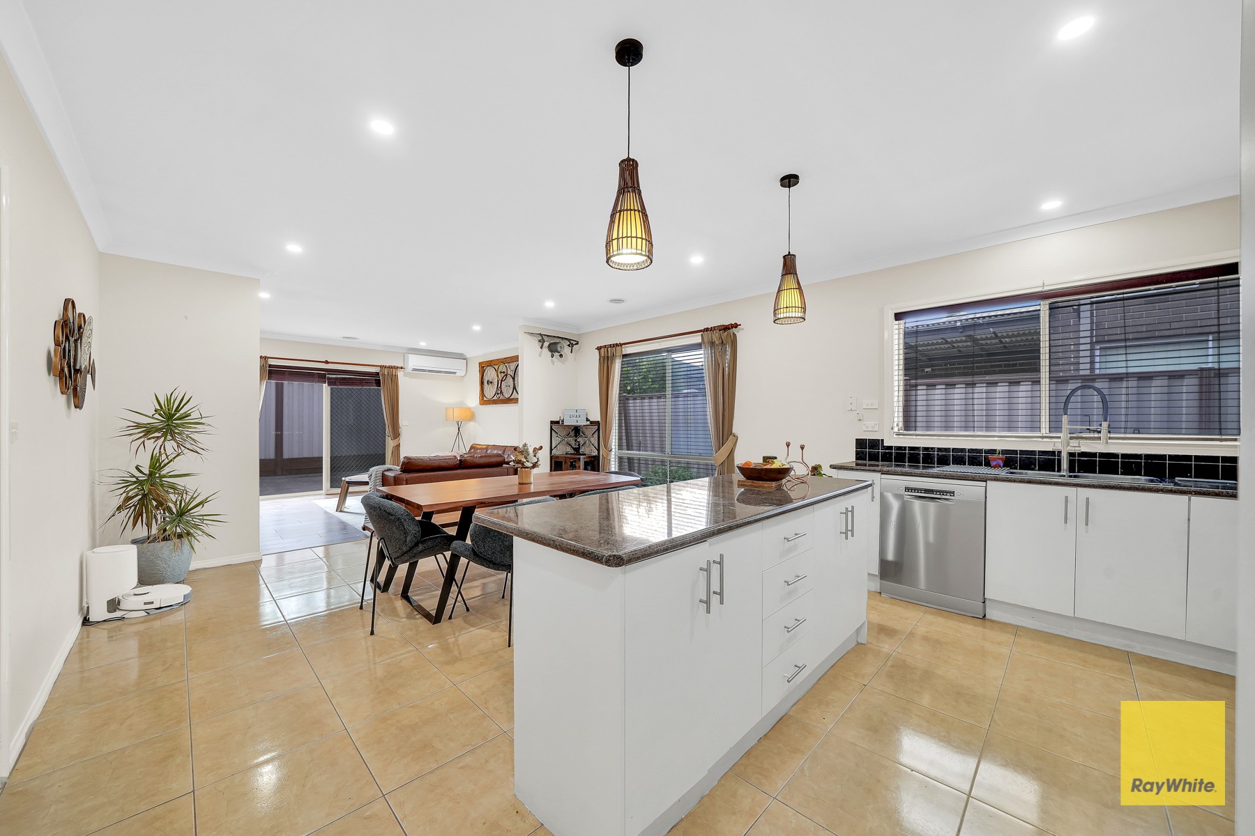 10 Inverell Street, Burnside Heights, VIC 3023