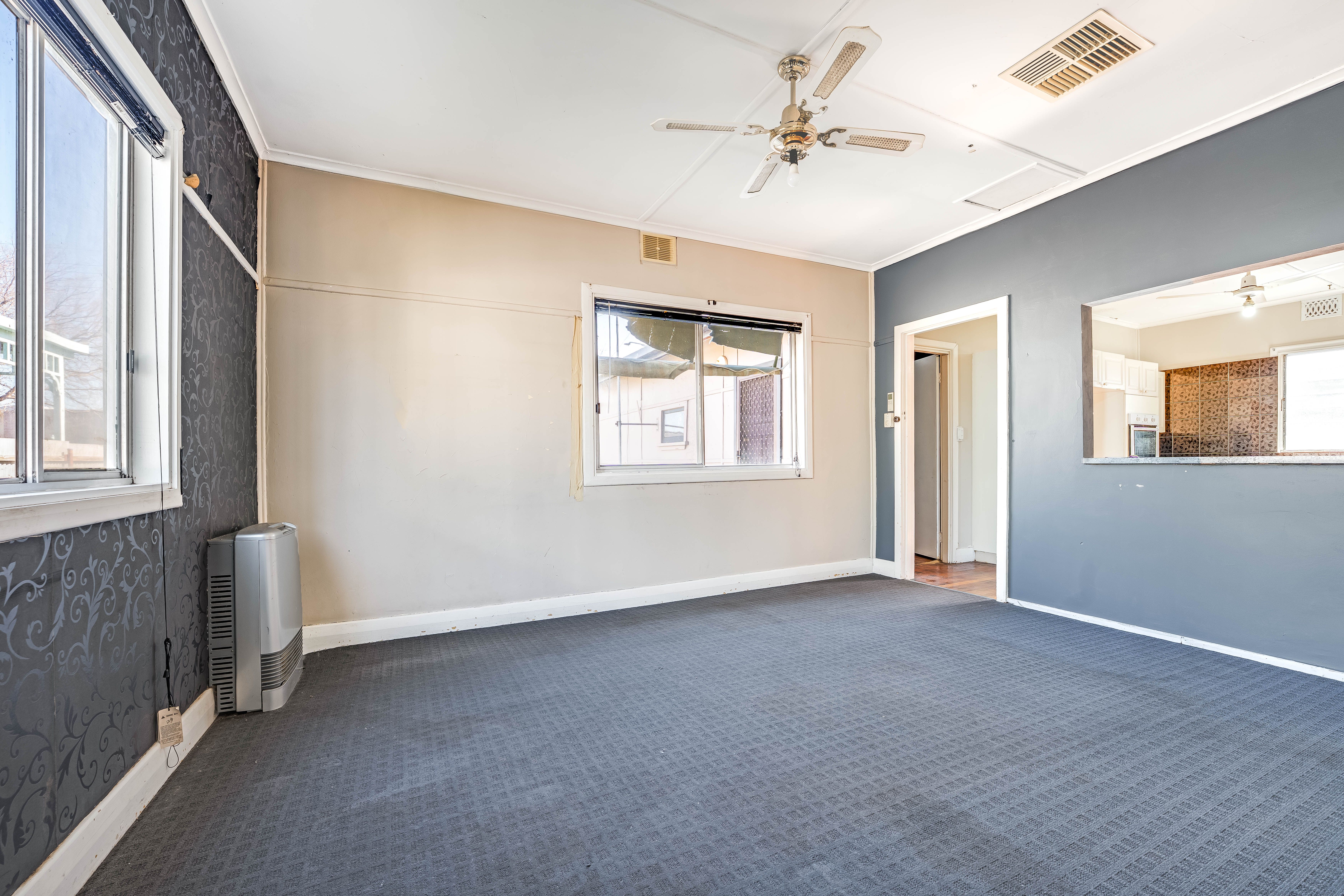 1040 Caratel Street — photo 9 of 17