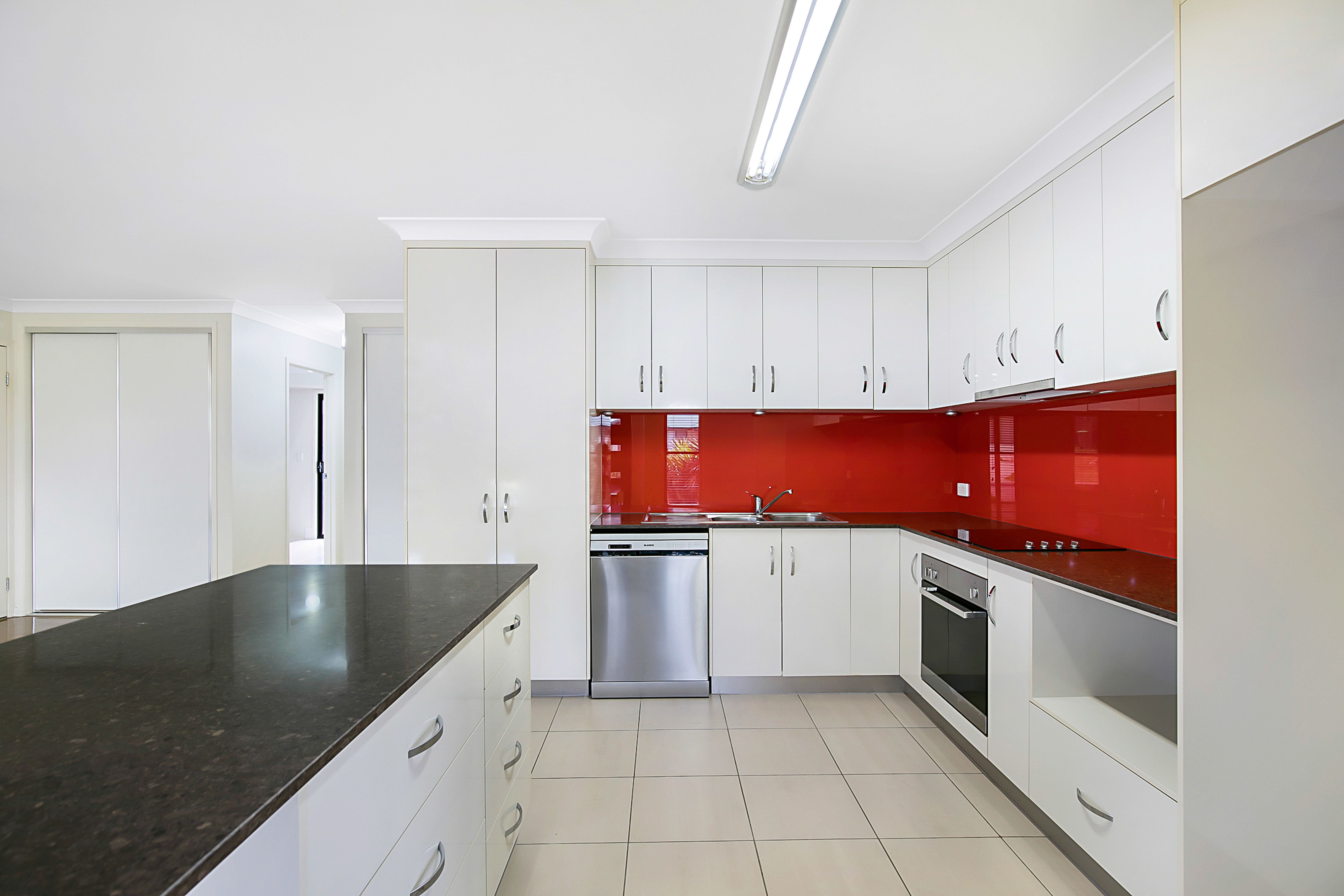 1 Wareena Crescent, Glenvale, QLD 4350