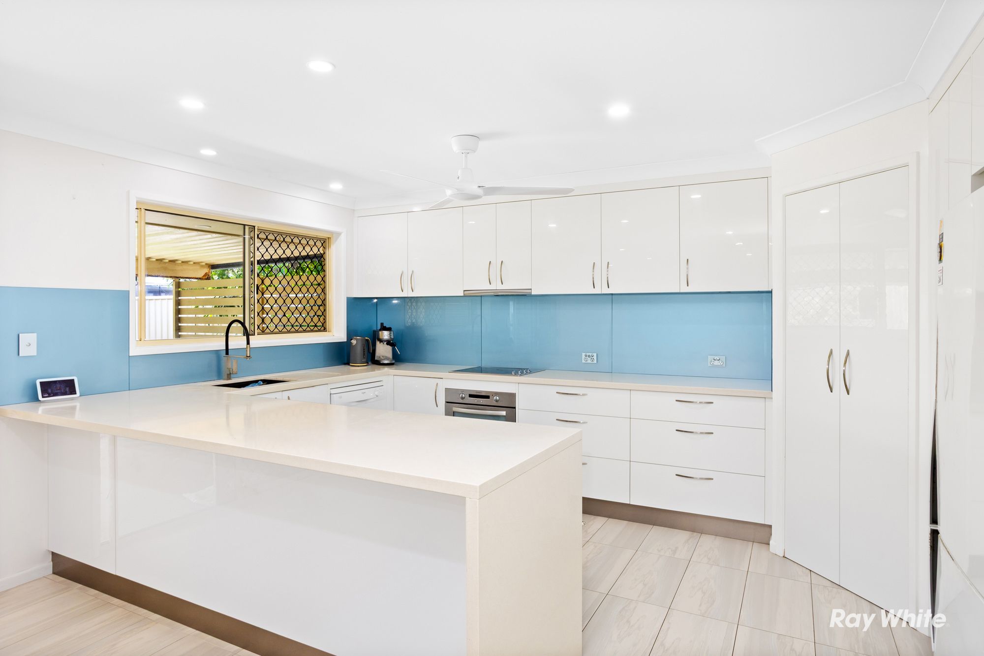 42 Kiama Avenue, Bangalee, QLD 4703