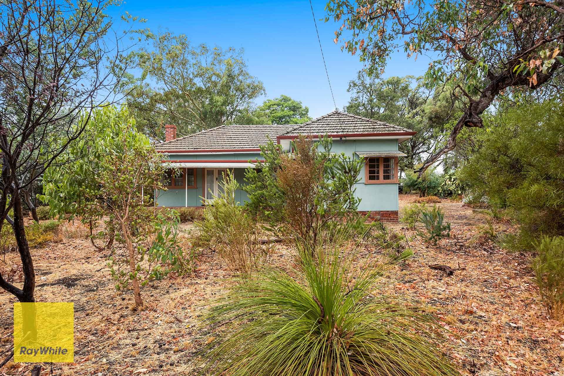 1 Lillie Street, Kalamunda, WA 6076
