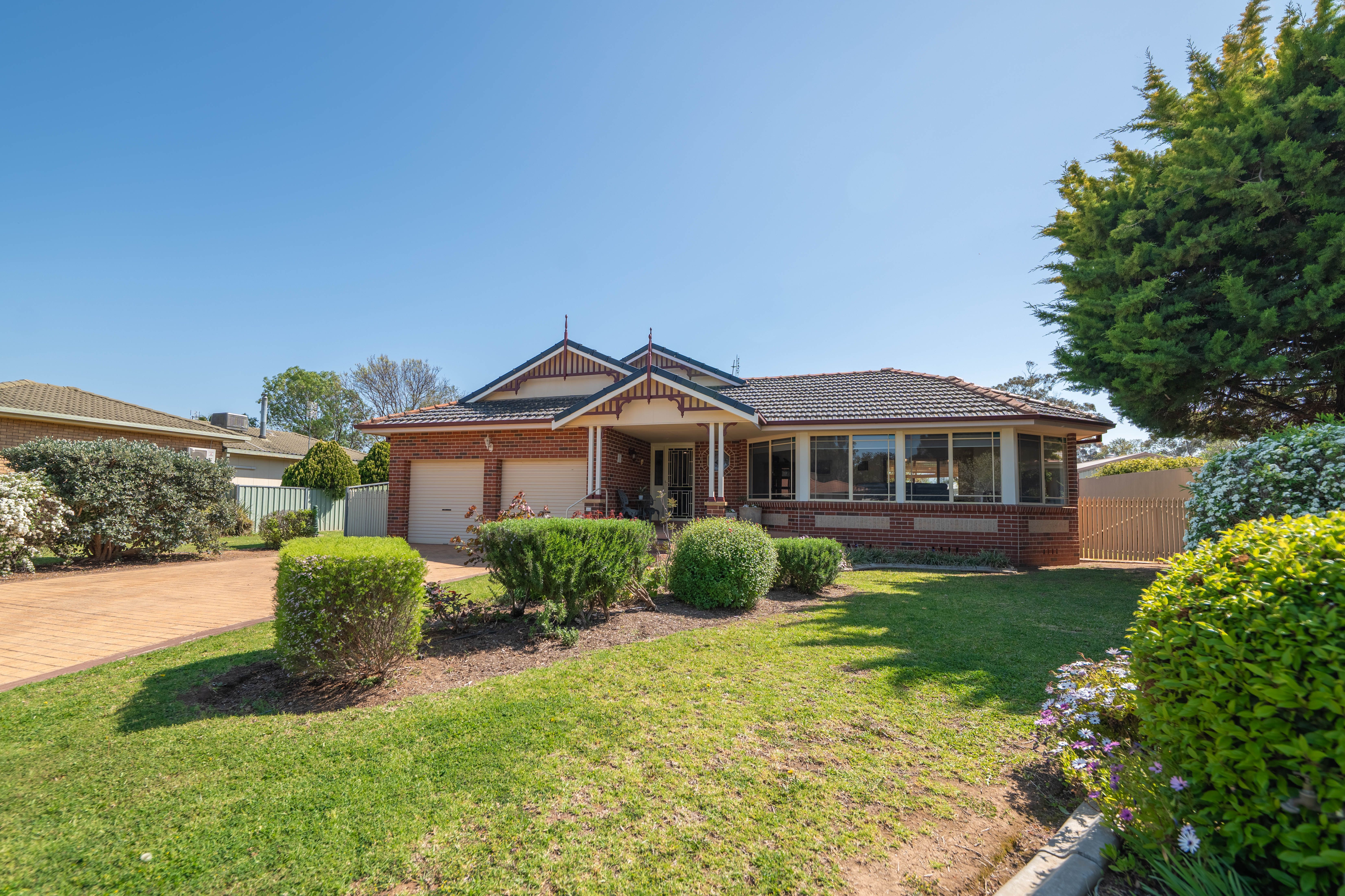 20 Koala Place — photo from Ray White Parkes