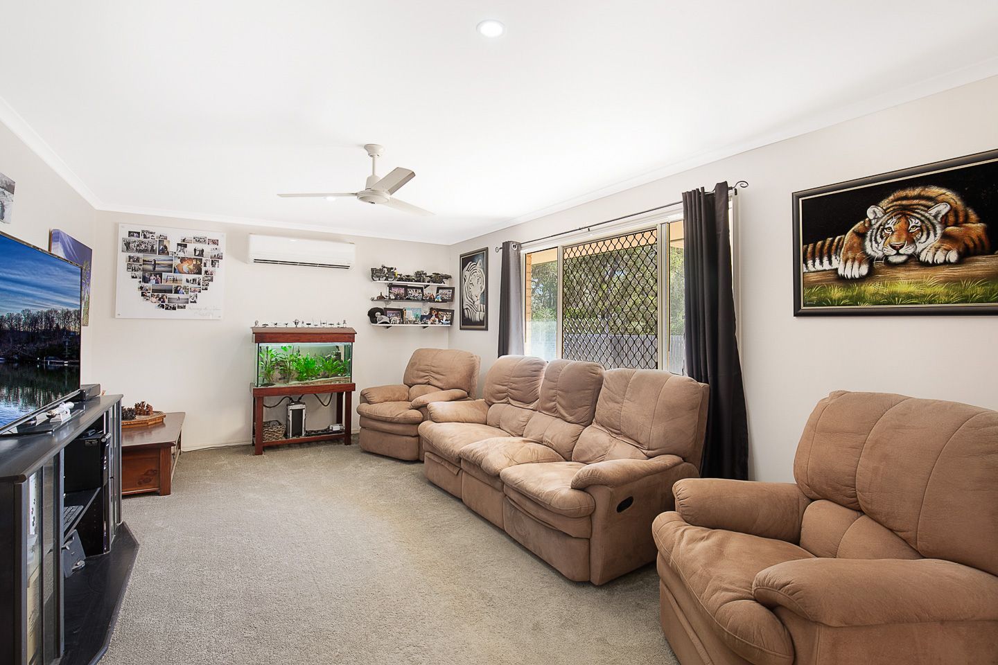 11 Crystal Court, Urangan, QLD 4655