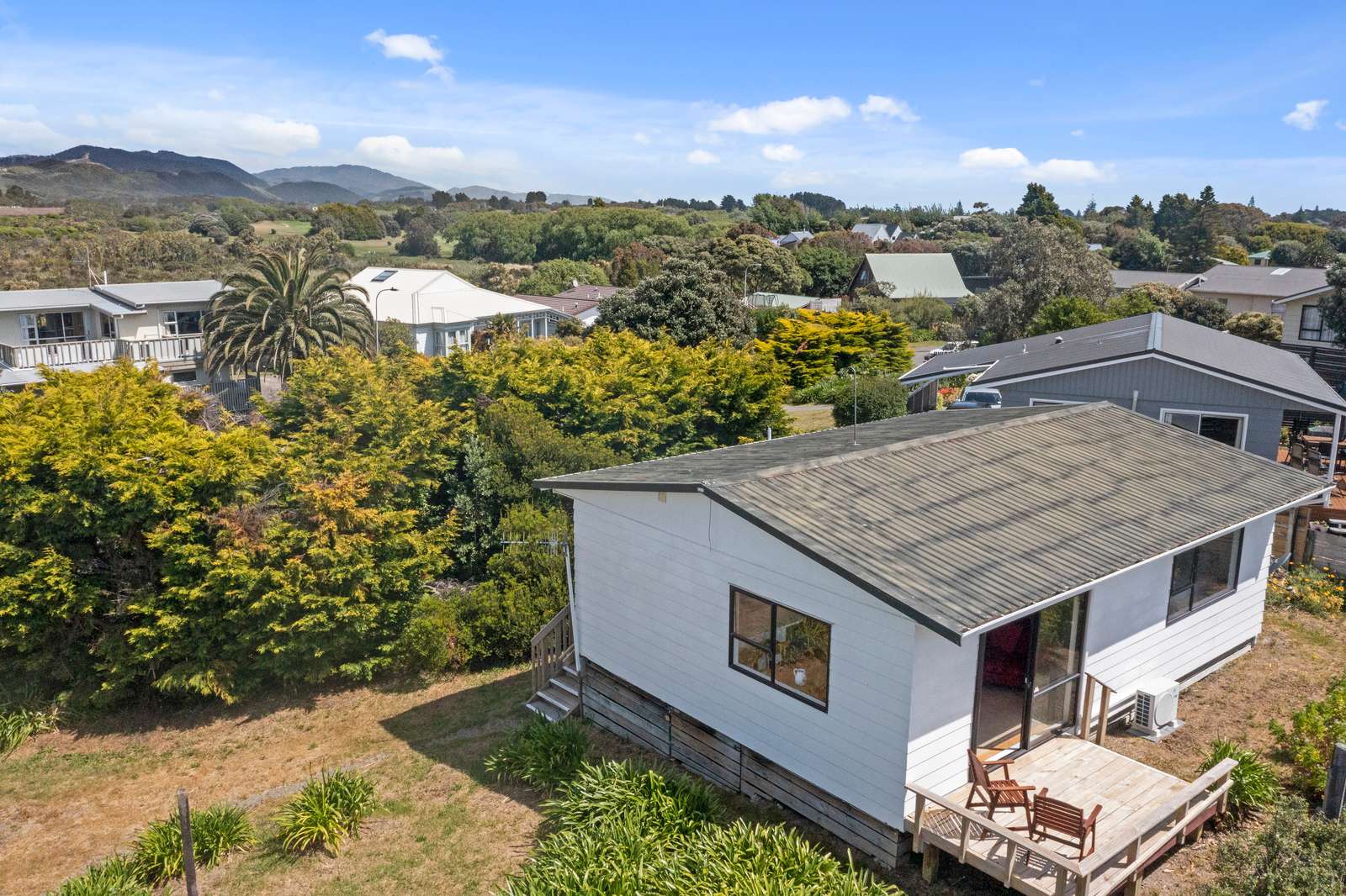 11 Freyberg Crescent photo 6