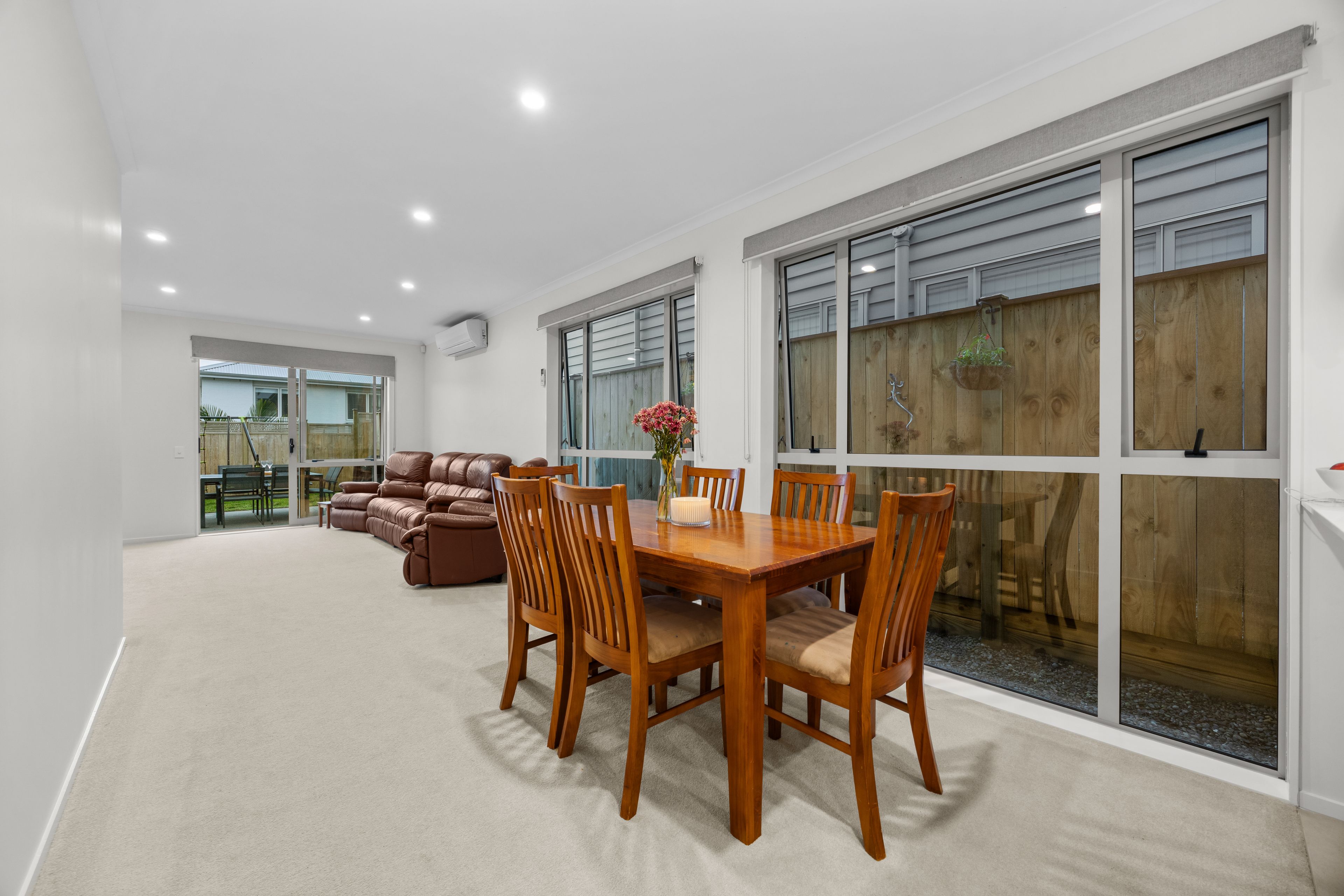 27 Forbes McCammon Drive, Swanson, Waitakere City