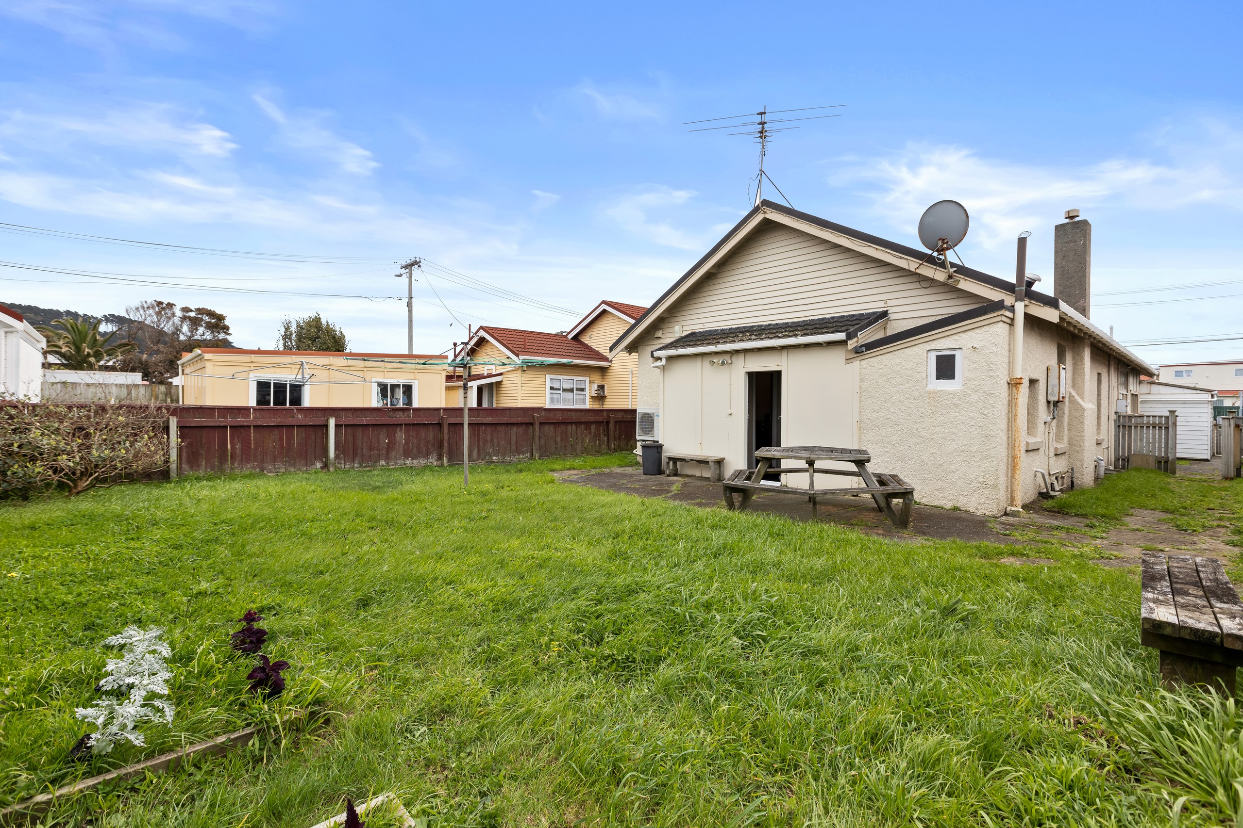 166 Rongotai Road, Kilbirnie, Wellington City