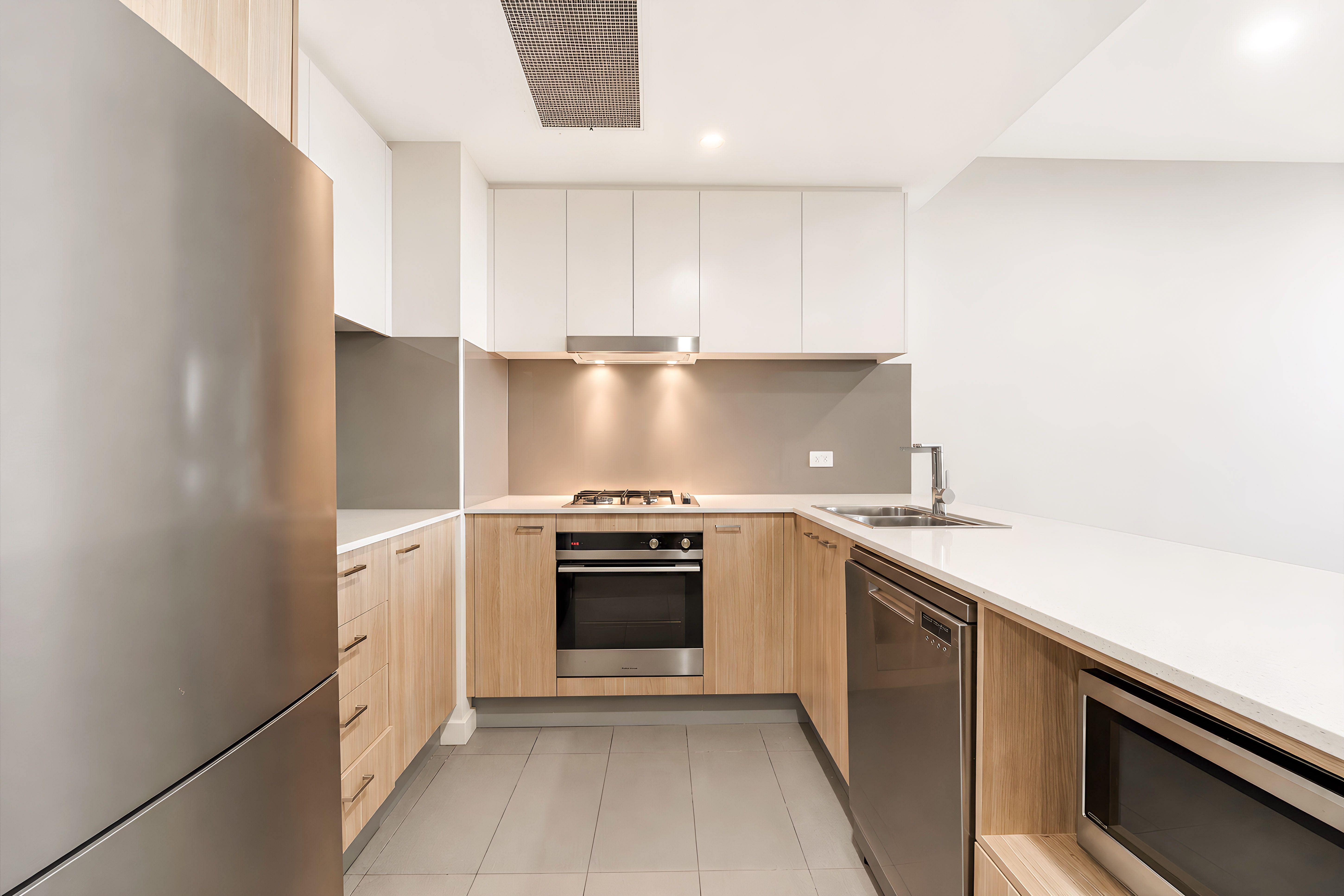 1405/11 Hassall Street — photo 4 of 12