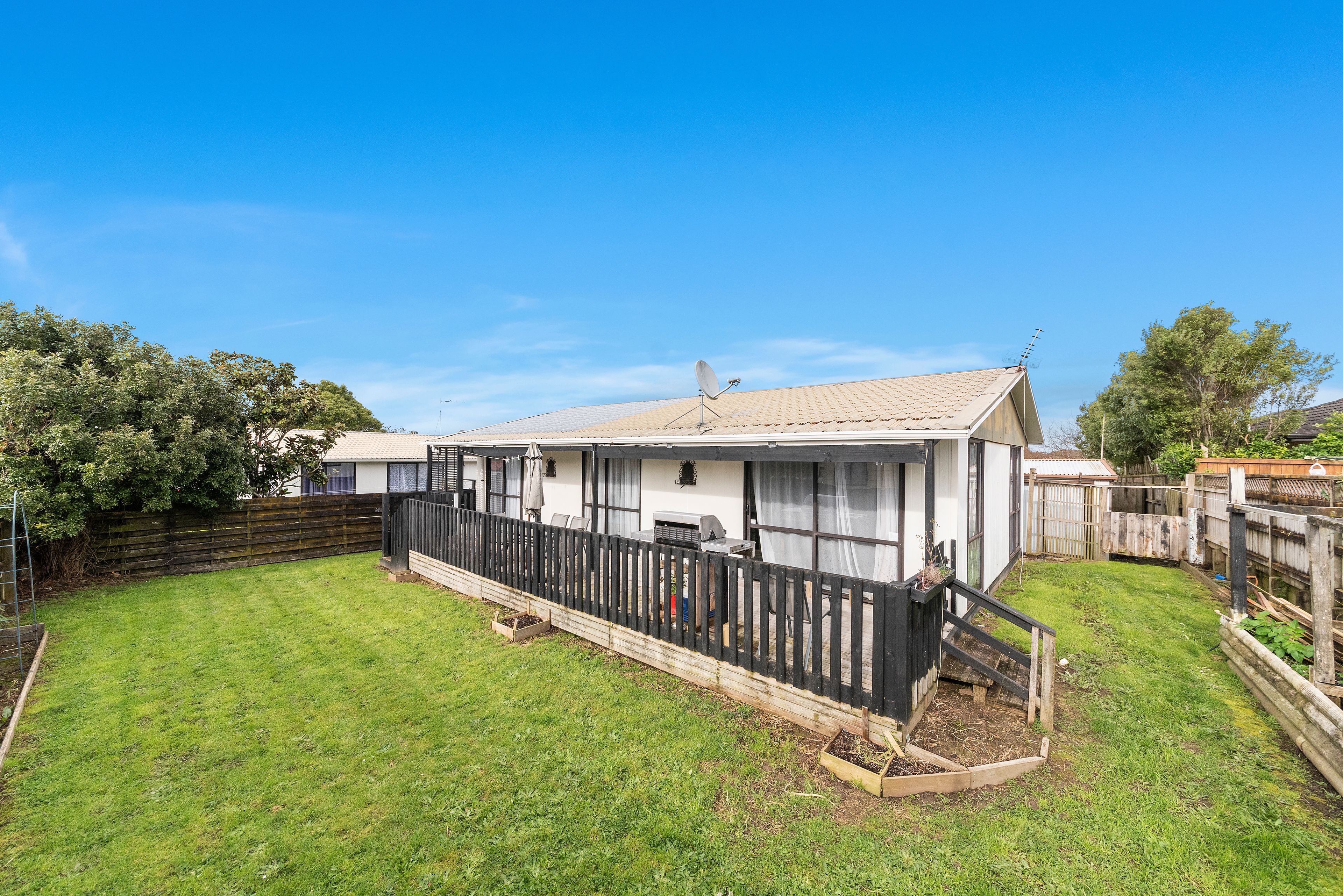 2/25 Nearco Street, Randwick Park, Manukau City
