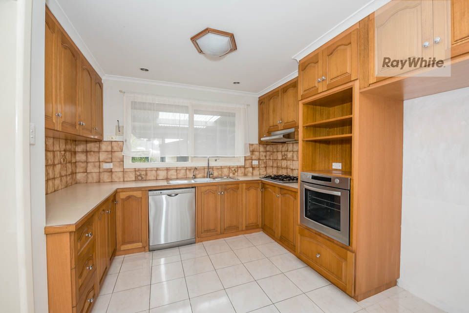 11 Poplar Street, Thomastown, VIC 3074