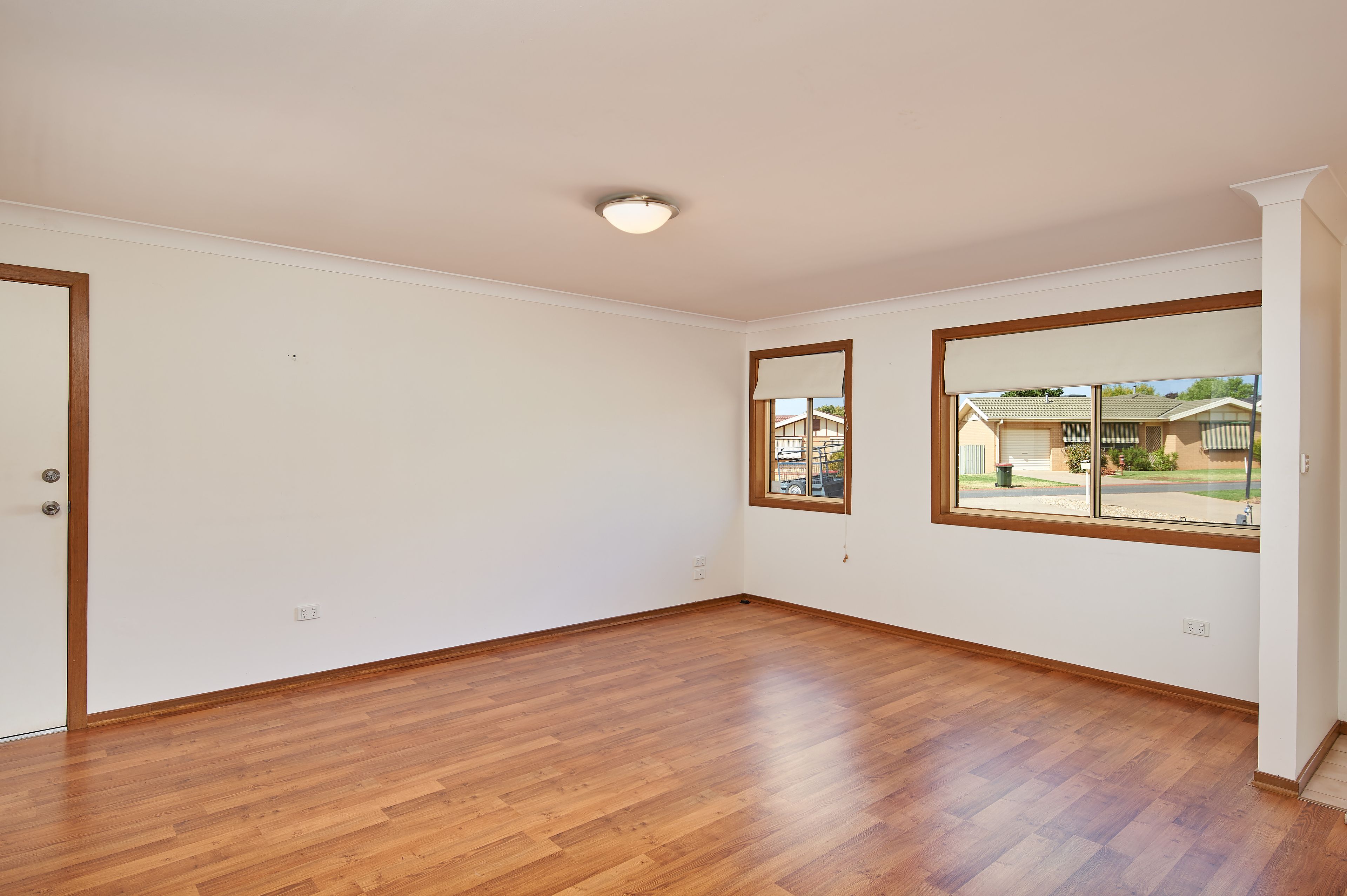 4 Girraween Mews, Glenfield Park, NSW 2650