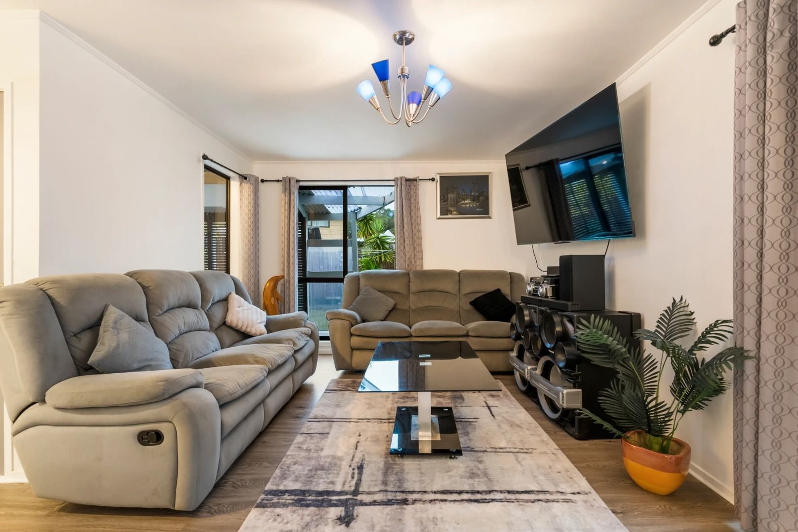 21 Fitzherbert Avenue, West Harbour, Waitakere City