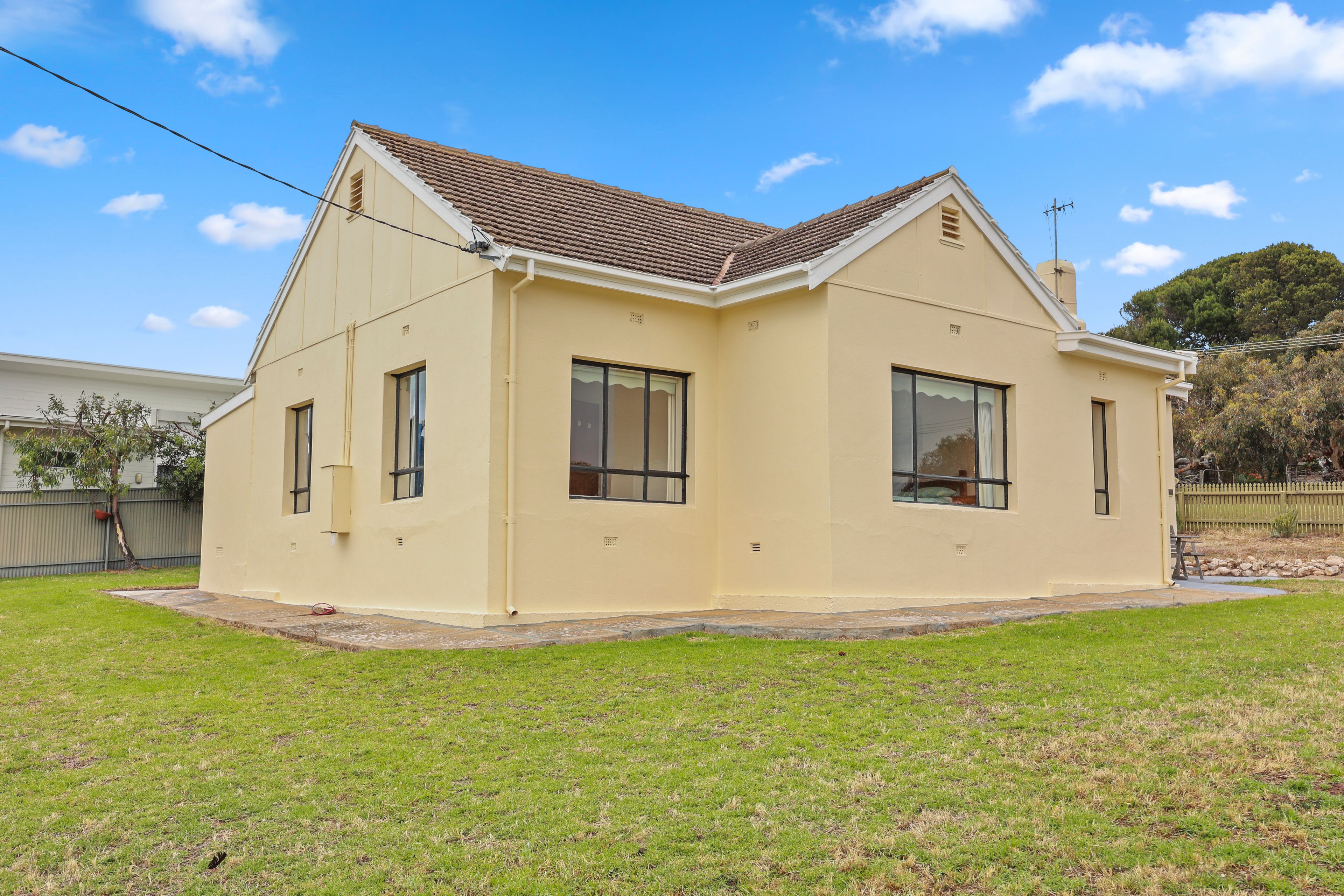 23 Henry Street West, Port Elliot, SA 5212