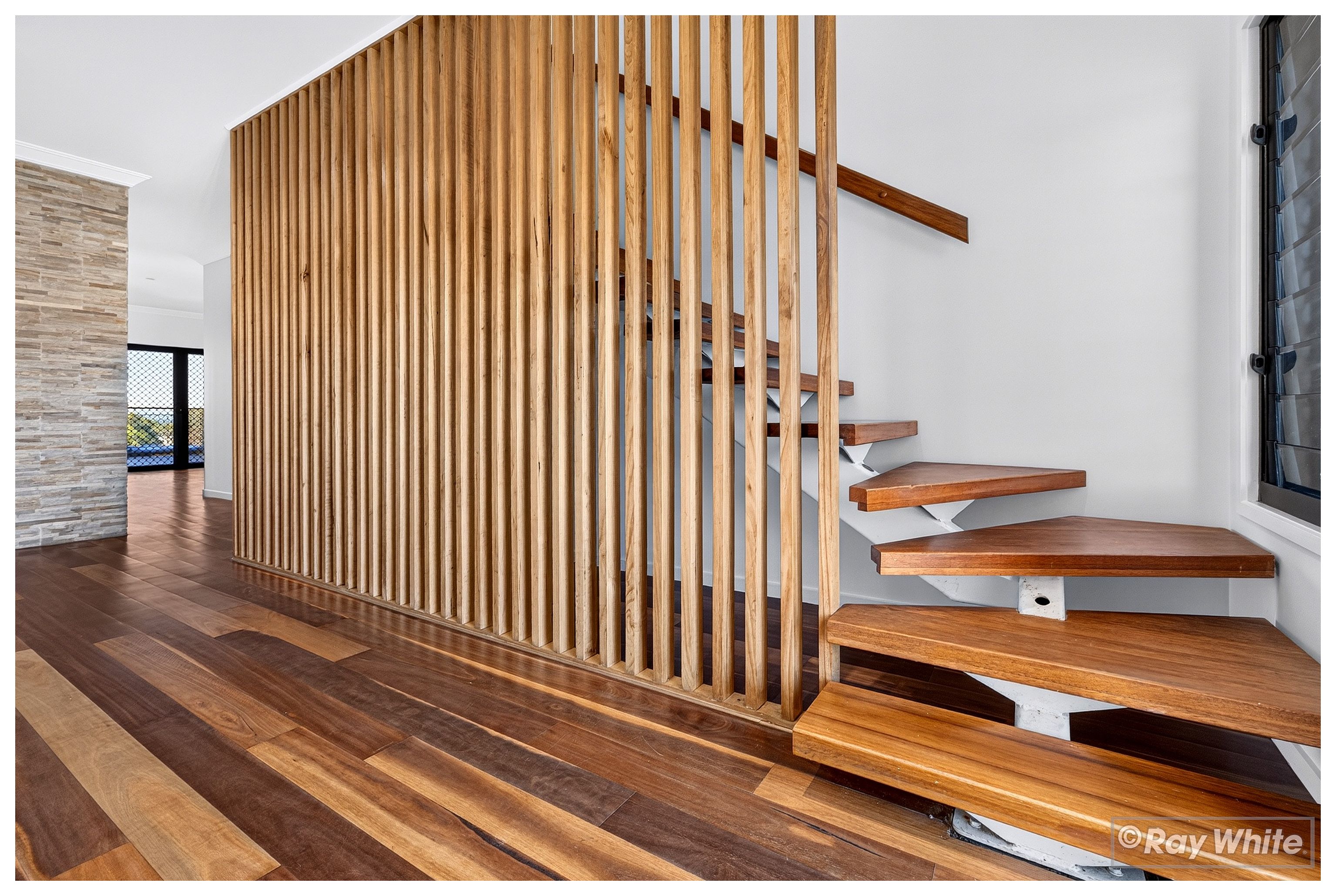 15 Mahogany Way — photo 6 of 30