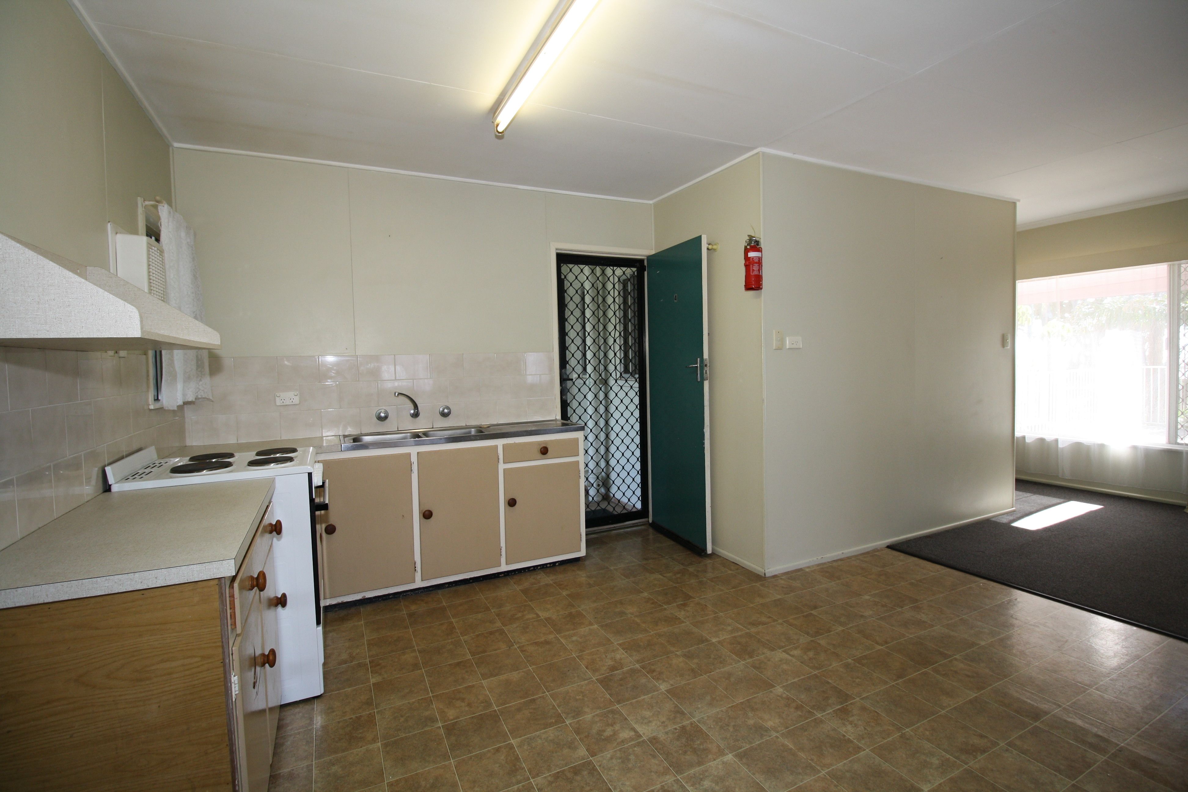 4/443 Esplanade, Torquay, QLD 4655