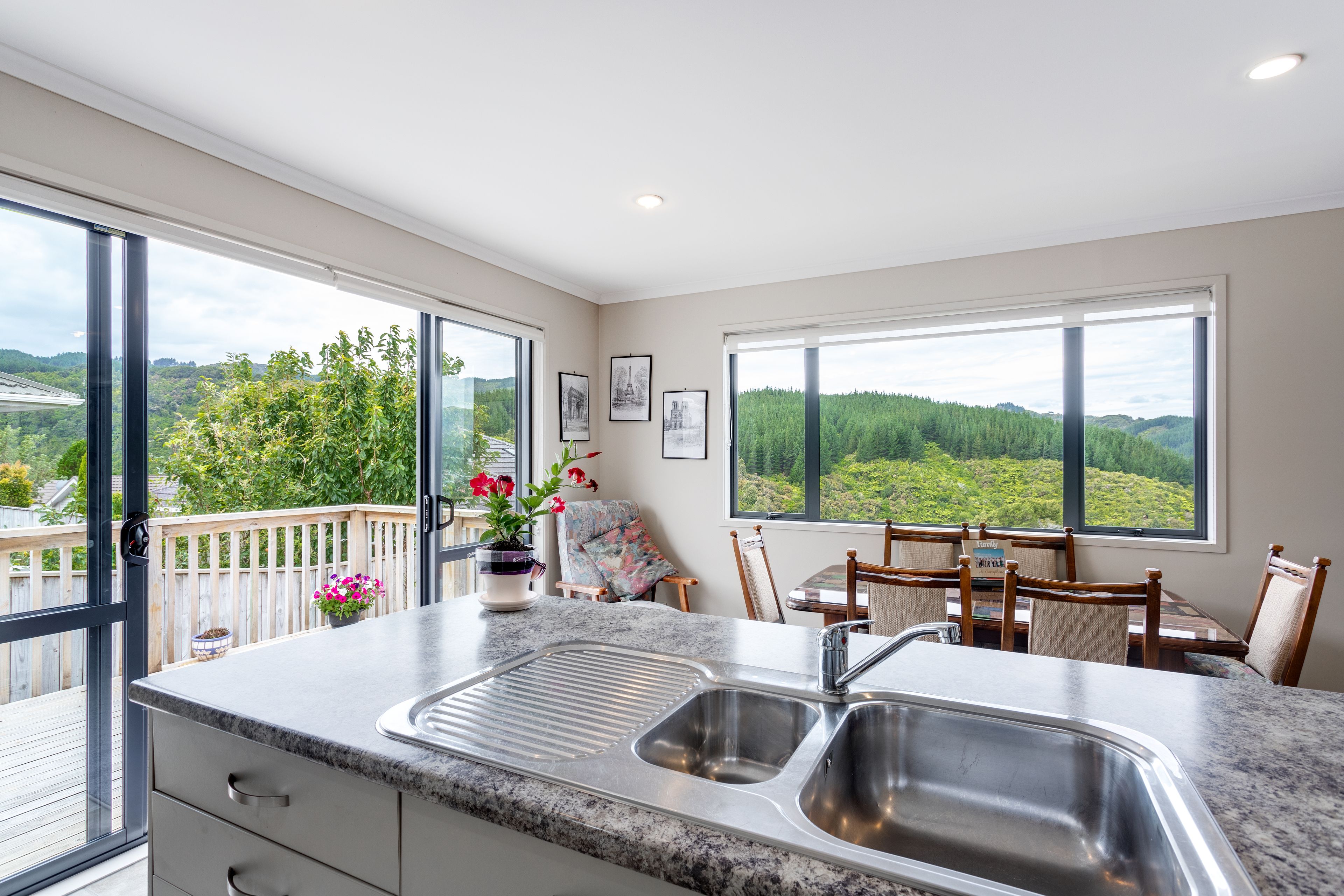 25 McEwen Crescent, Riverstone Terraces, Upper Hutt City