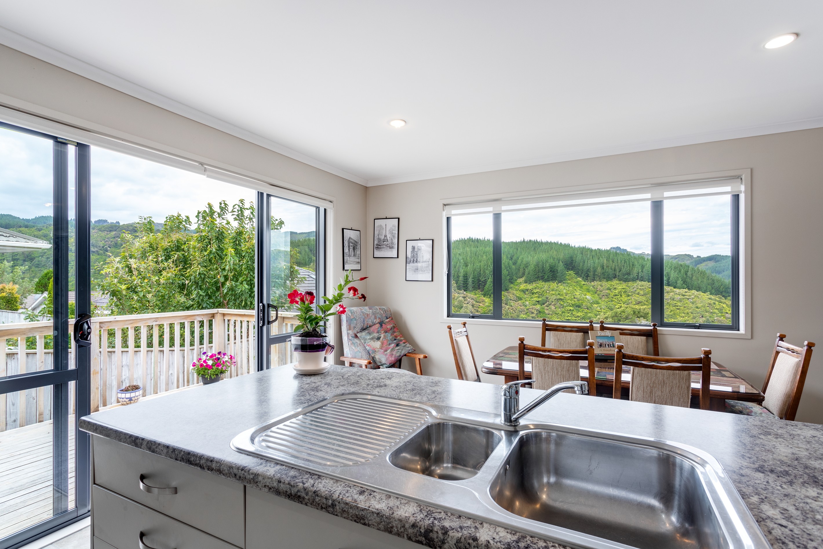 25 McEwen Crescent, Riverstone Terraces, Upper Hutt City