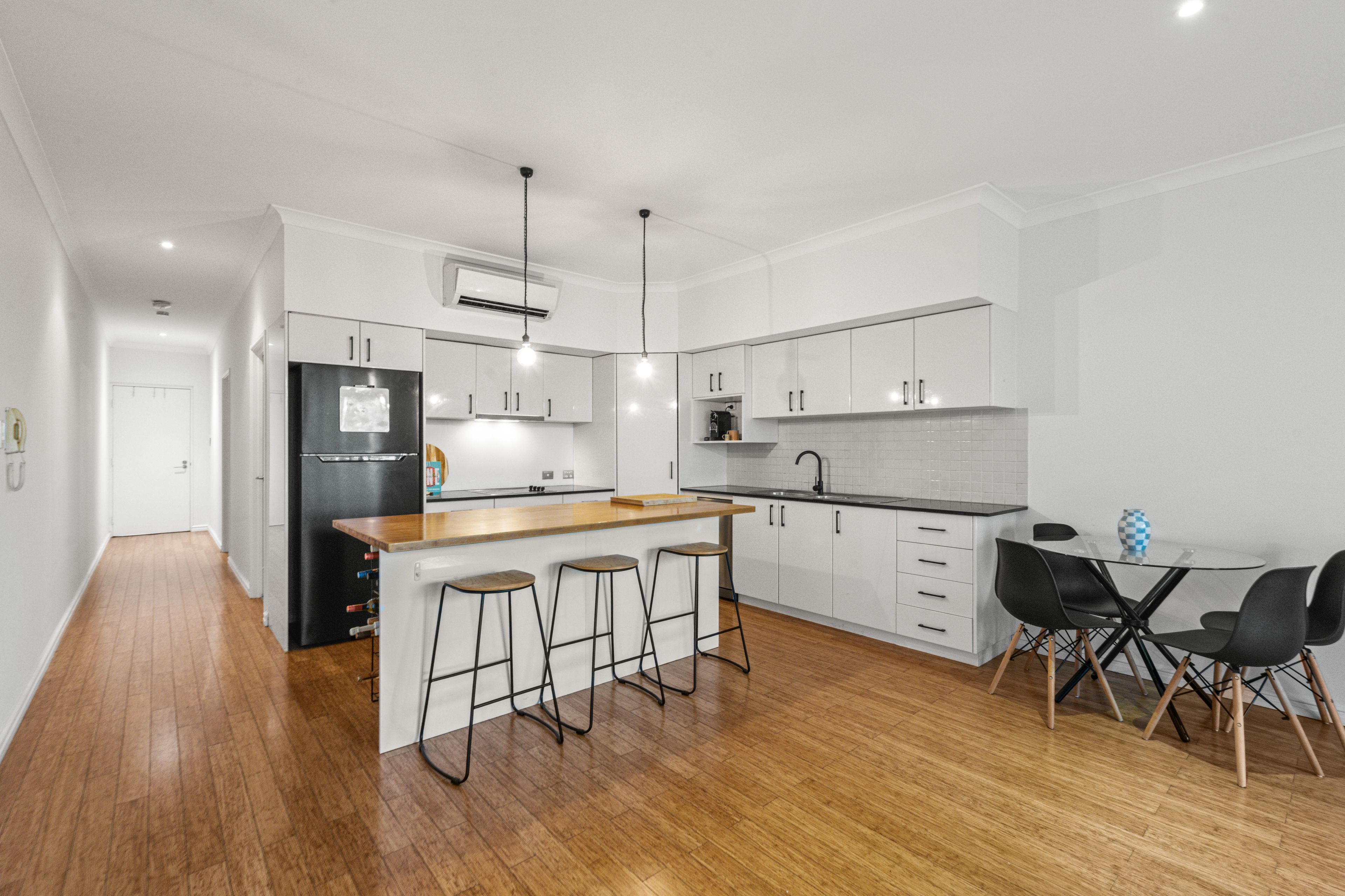 16/2-4 Pensioner Guard Road, North Fremantle, WA 6159