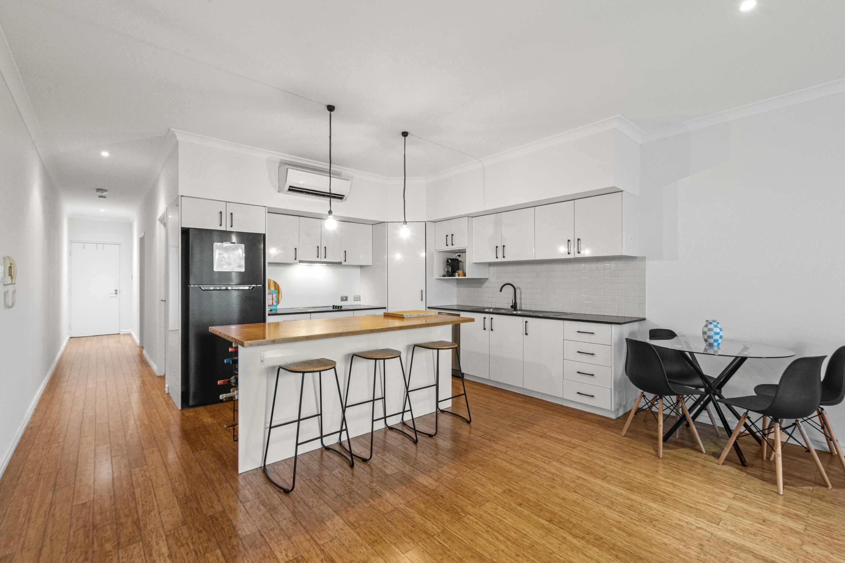 16/2-4 Pensioner Guard Road, North Fremantle, WA 6159