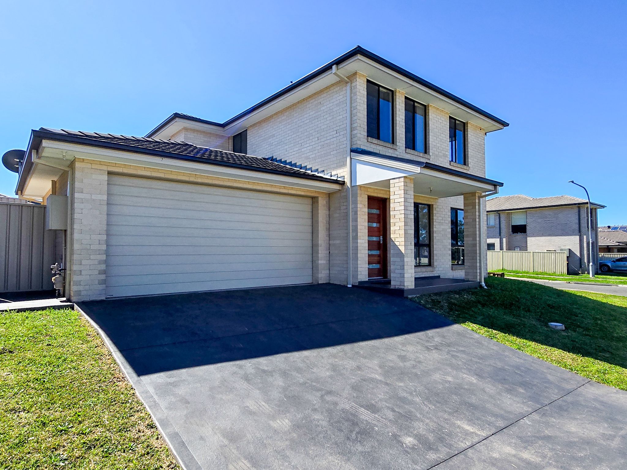 22 Affleck Gardens, Middleton Grange, NSW 2171