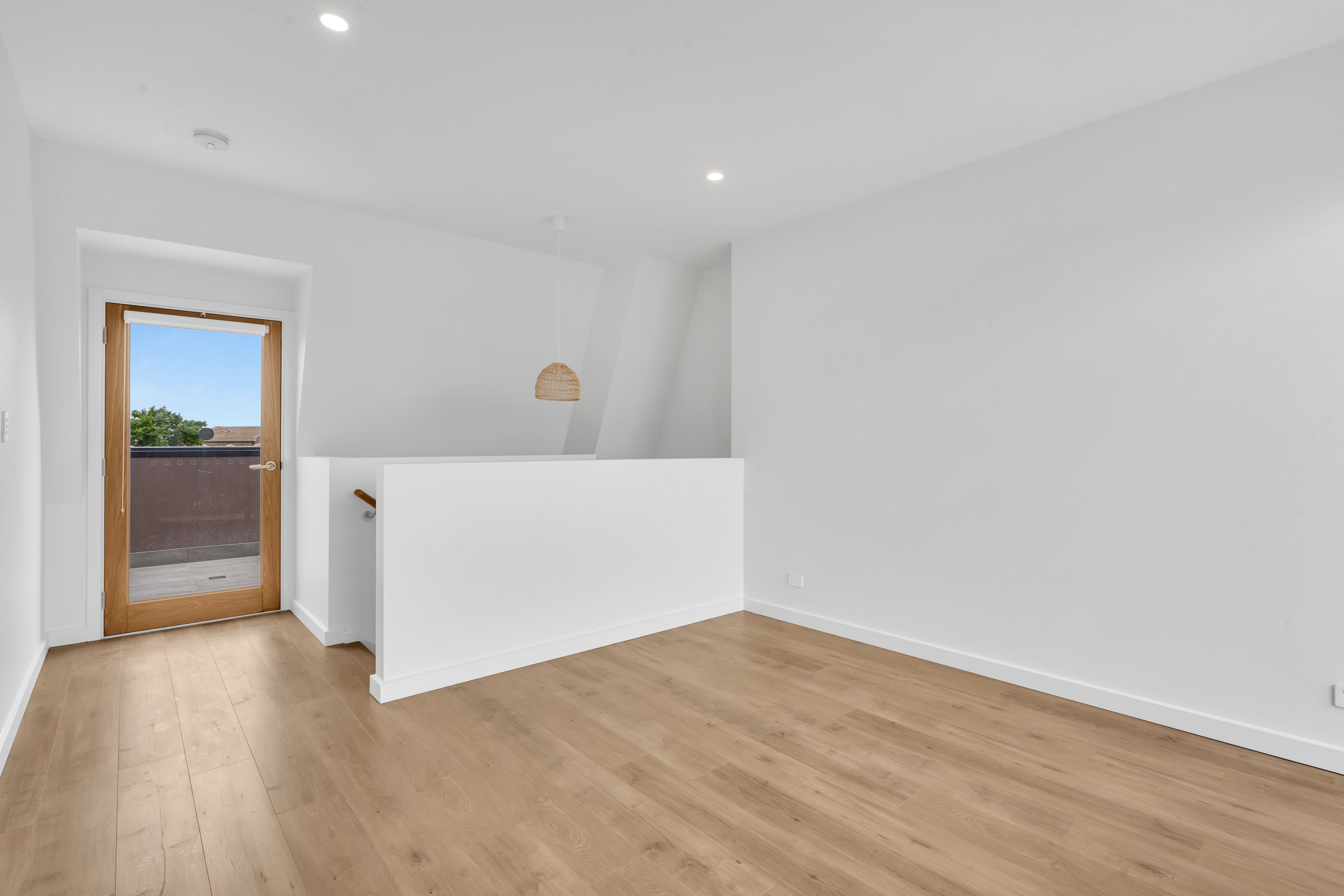 18 London Road — photo 6 of 16
