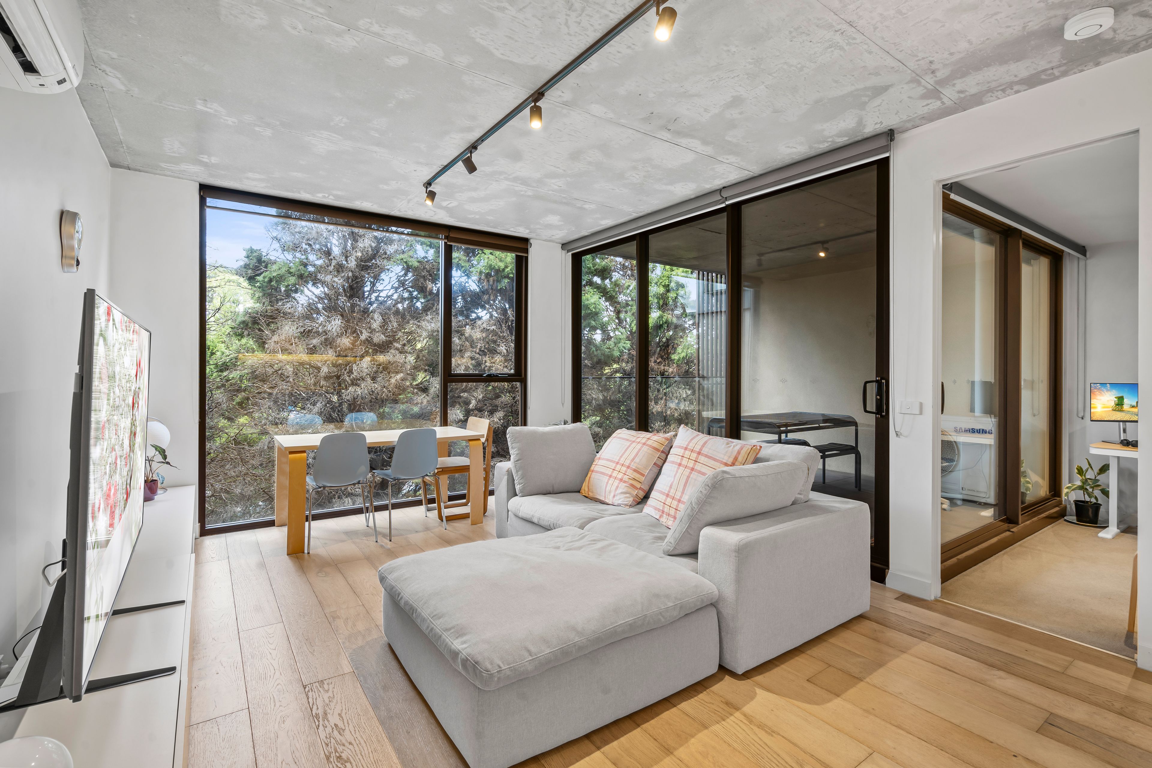 213/88 Carlisle Street, St Kilda, VIC 3182